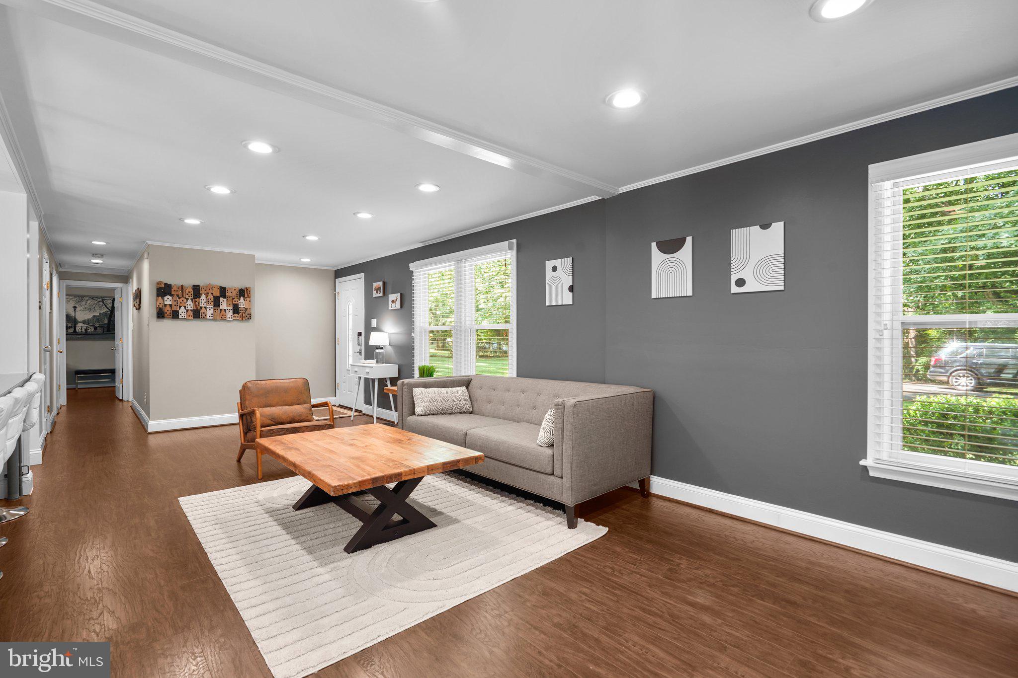 15501 RADWICK LANE