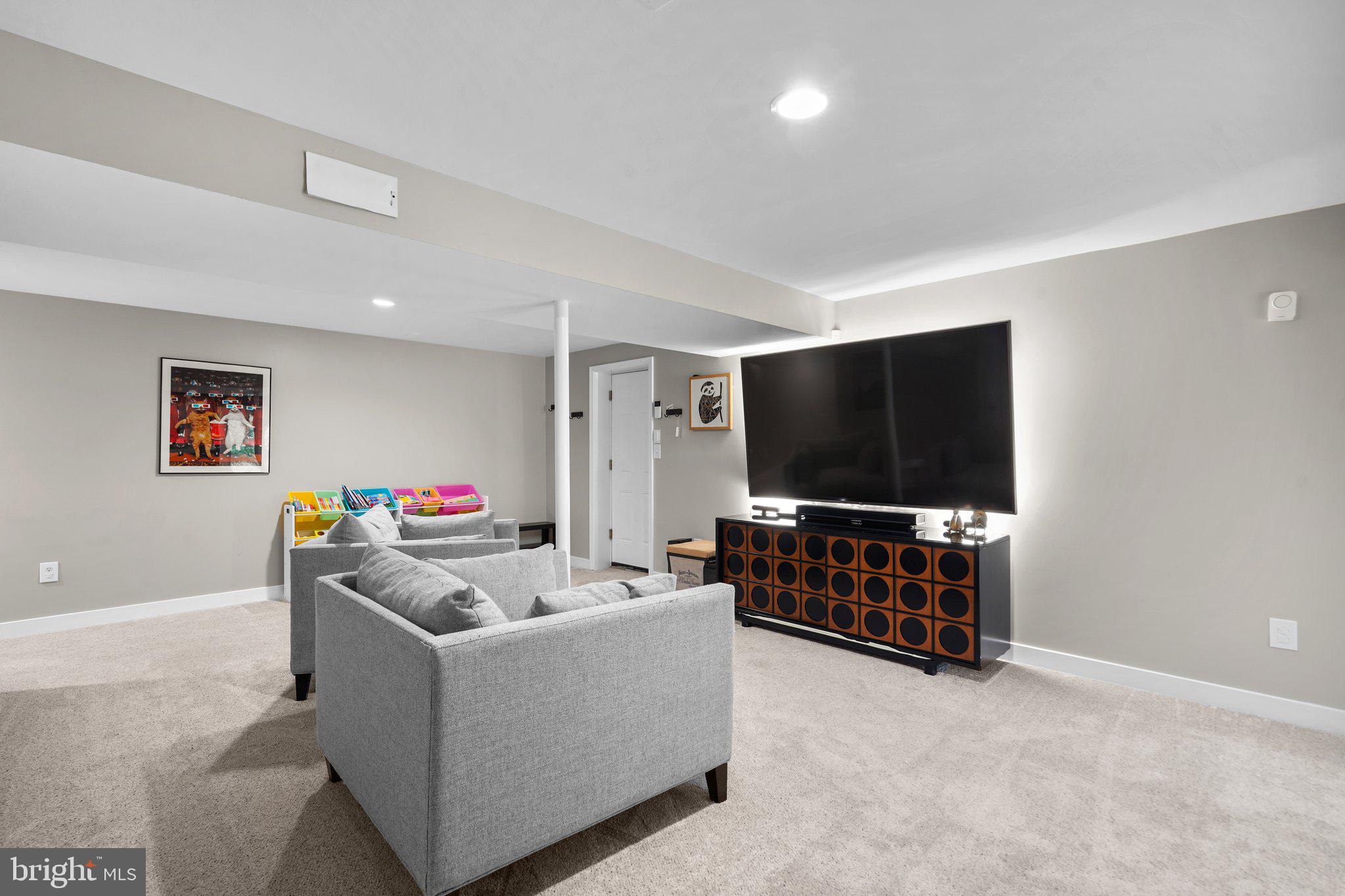 15501 RADWICK LANE