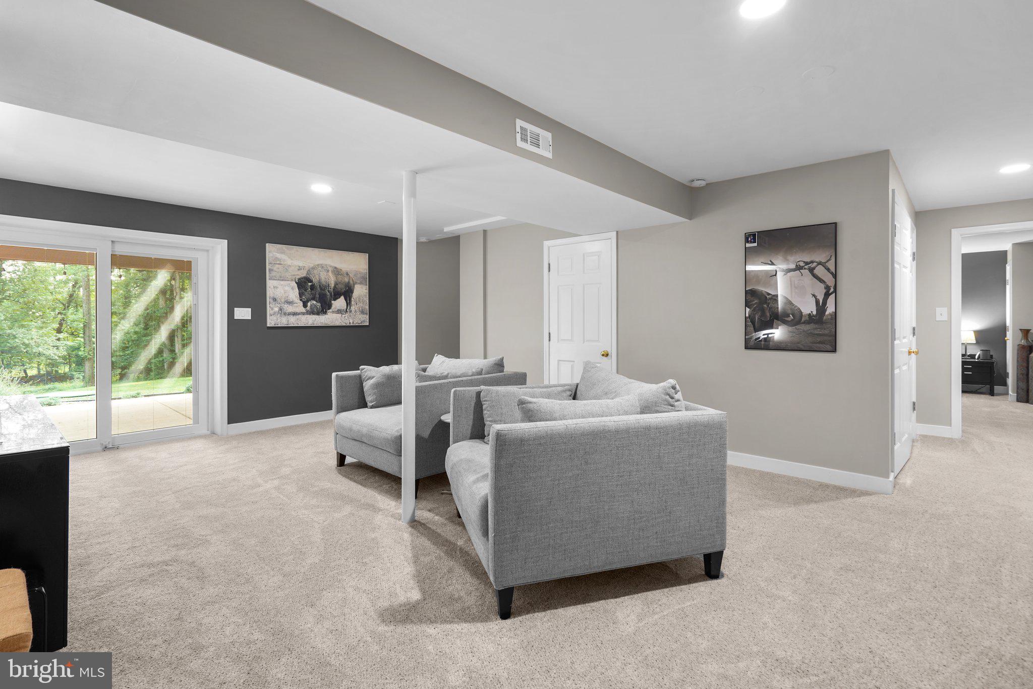 15501 RADWICK LANE