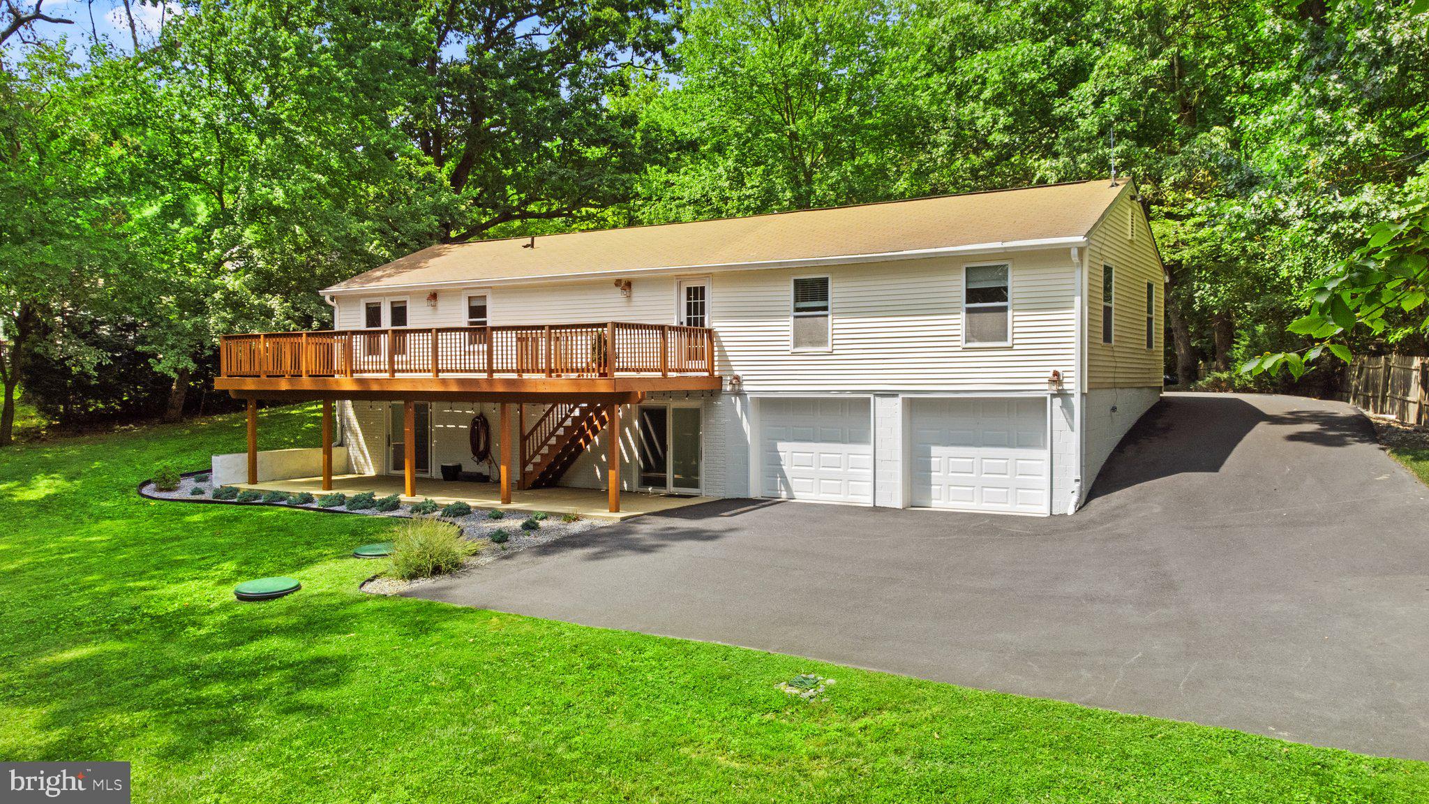 15501 RADWICK LANE