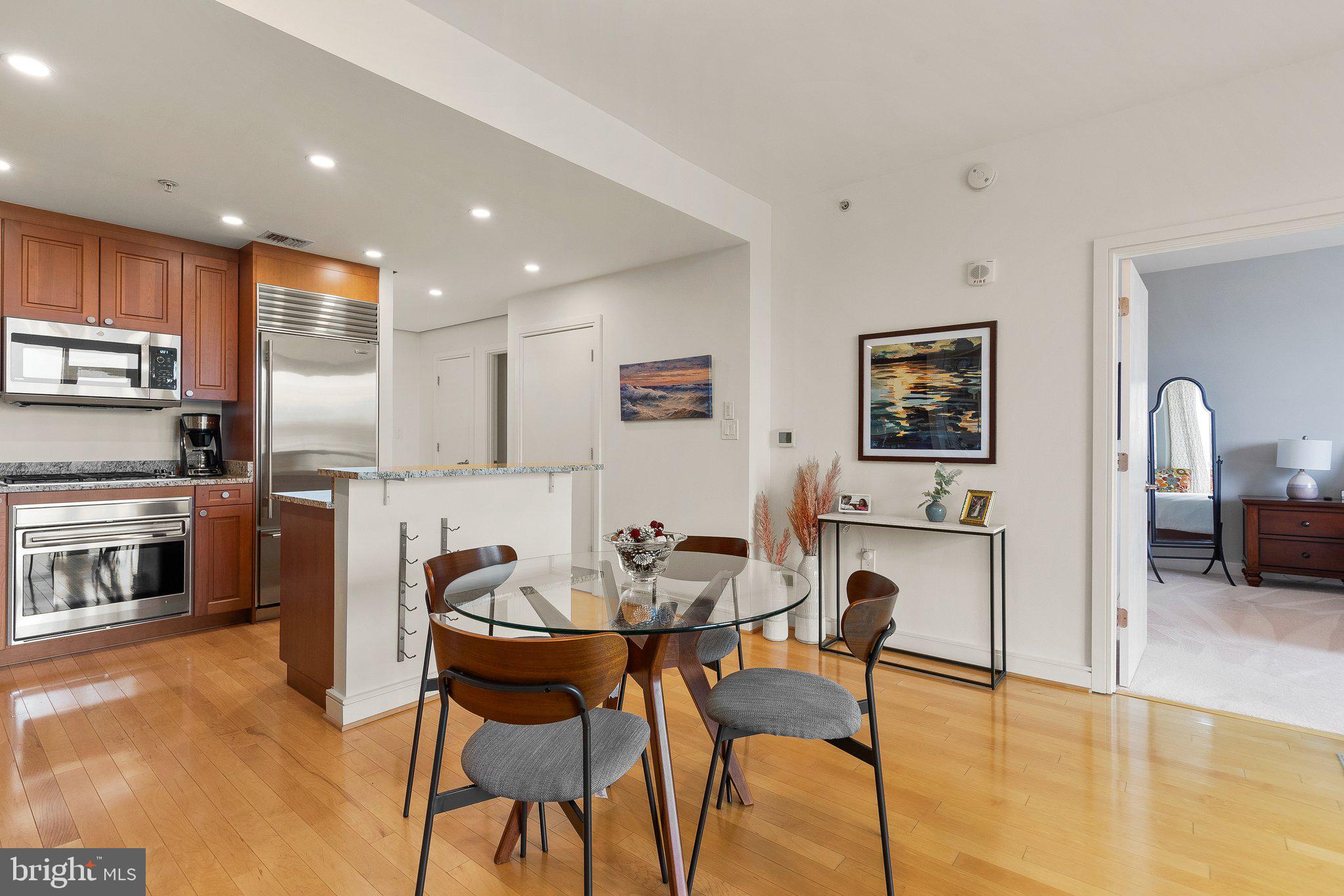 6820 Wisconsin Ave #5003