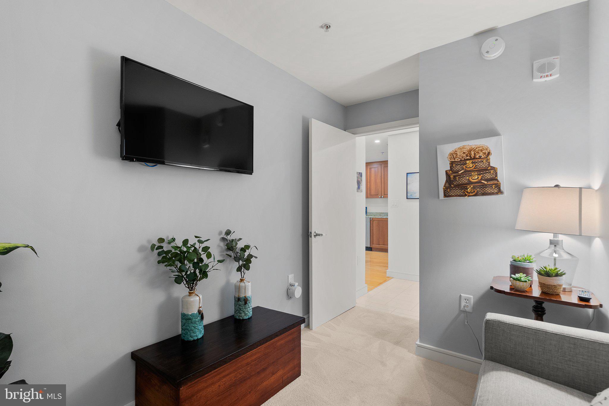 6820 Wisconsin Ave #5003