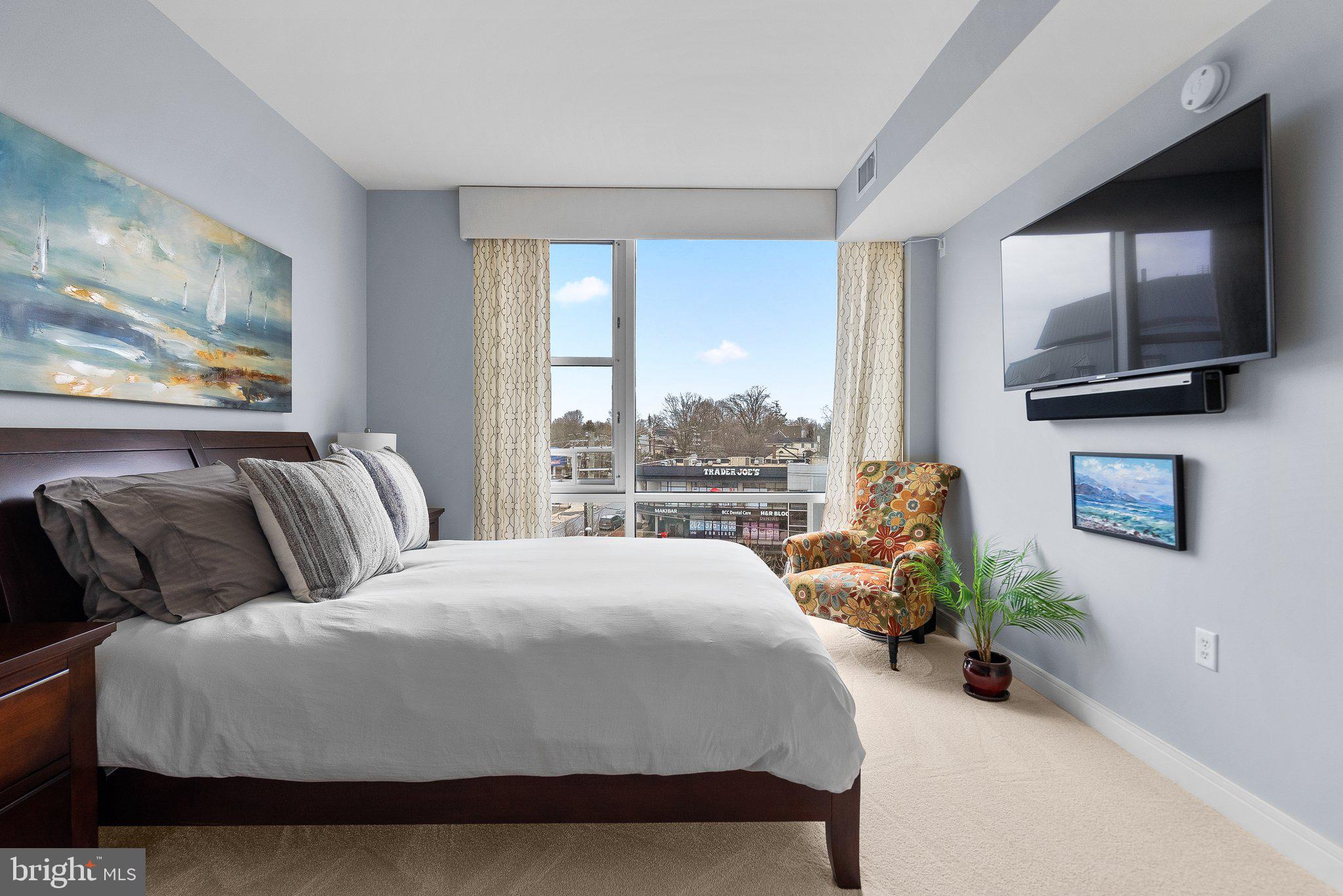 6820 Wisconsin Ave #5003