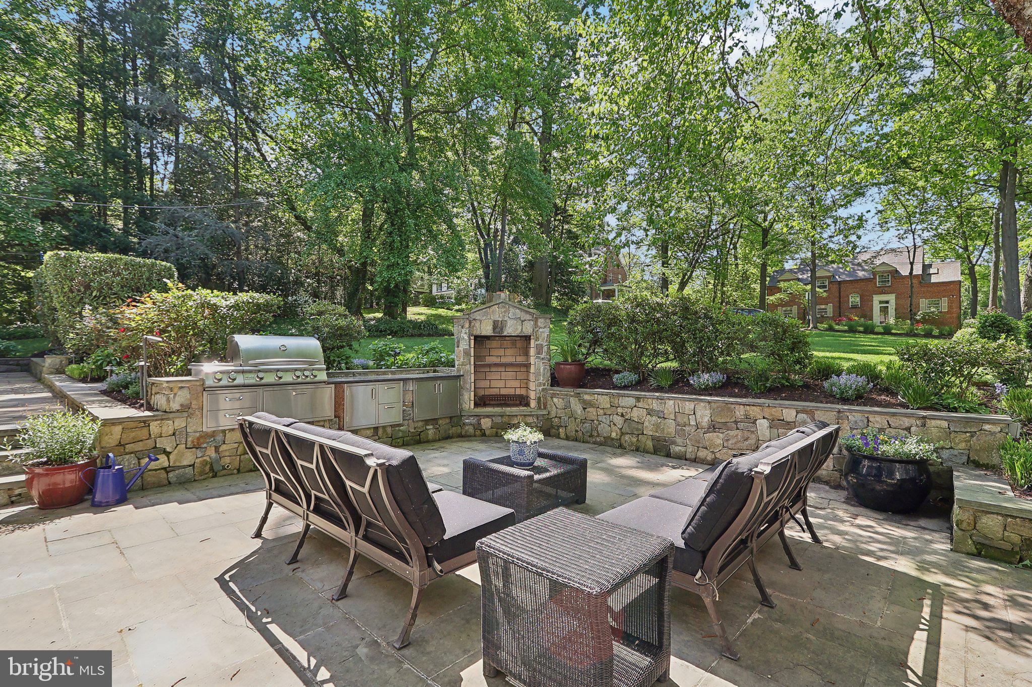 4919 Cumberland Ave