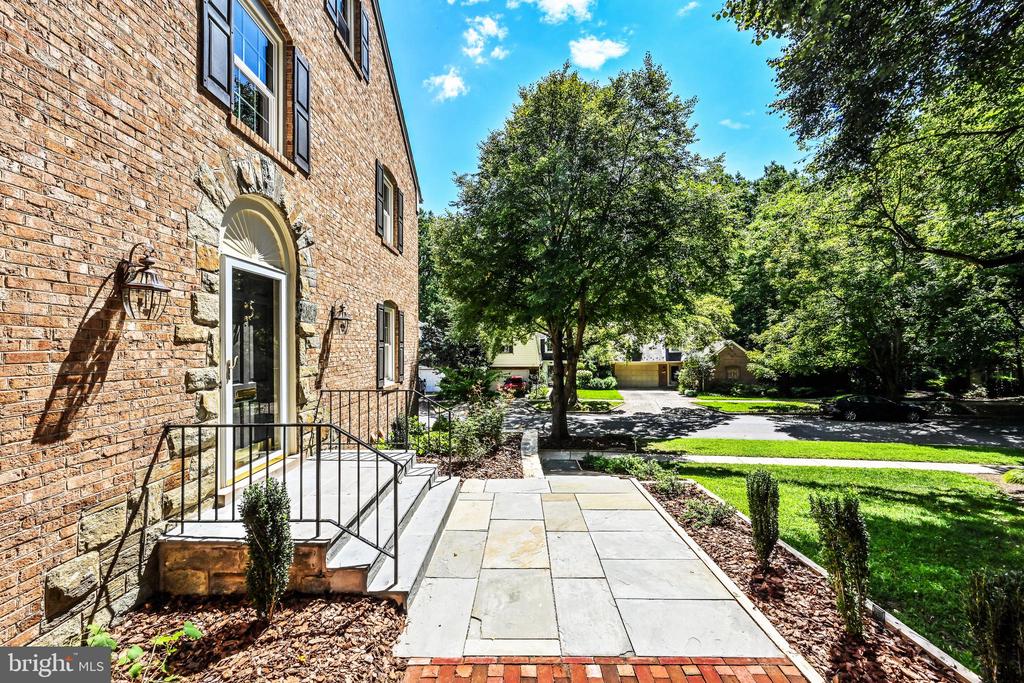 4410 Boxwood Rd