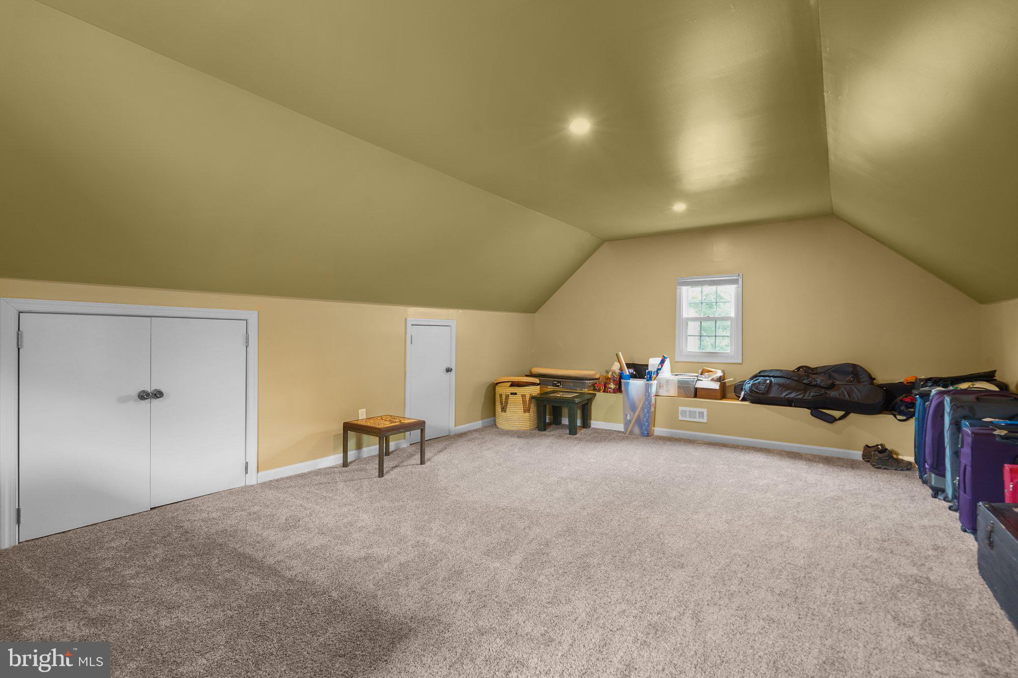 8013 GLENBROOK RD