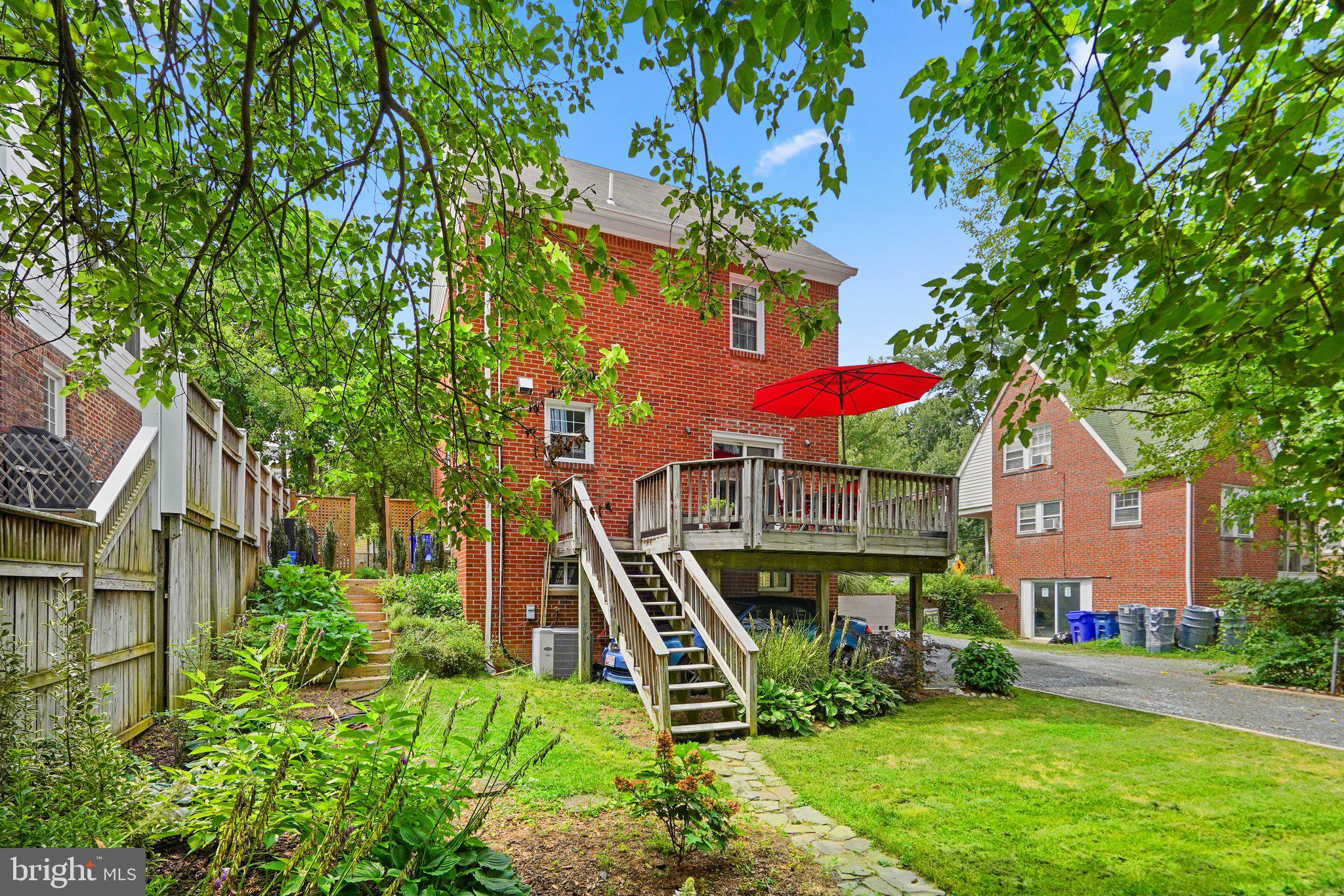 8013 GLENBROOK RD