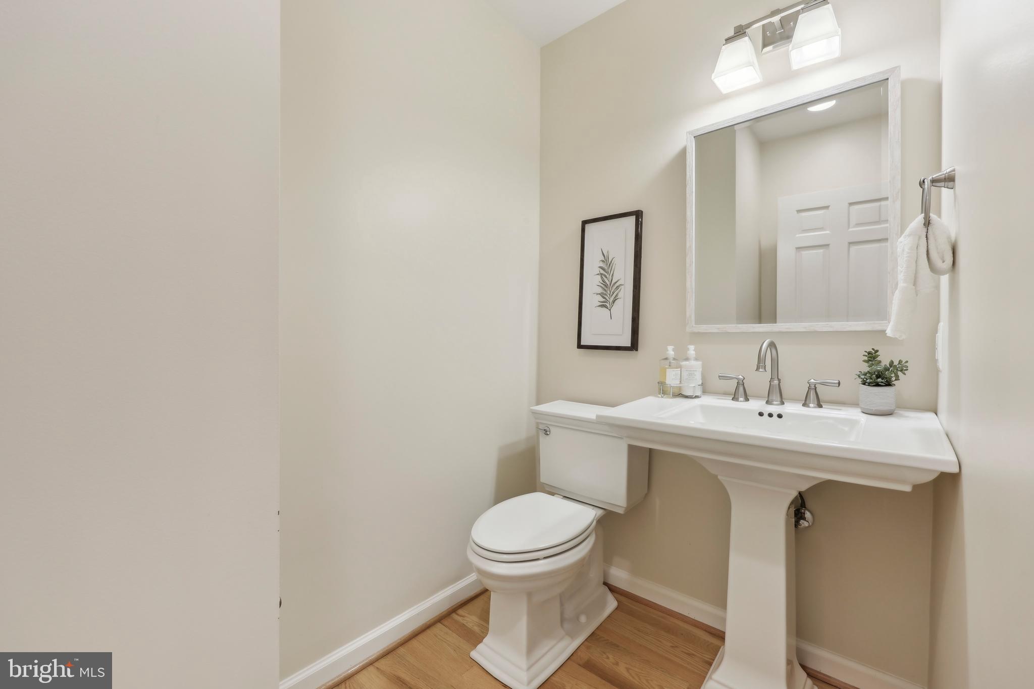 4410 Chalfont Pl