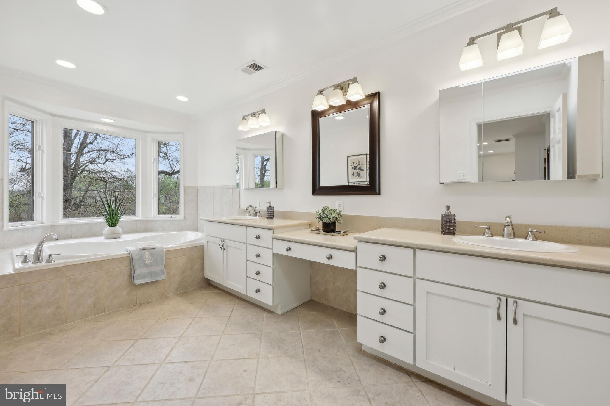 4410 Chalfont Pl