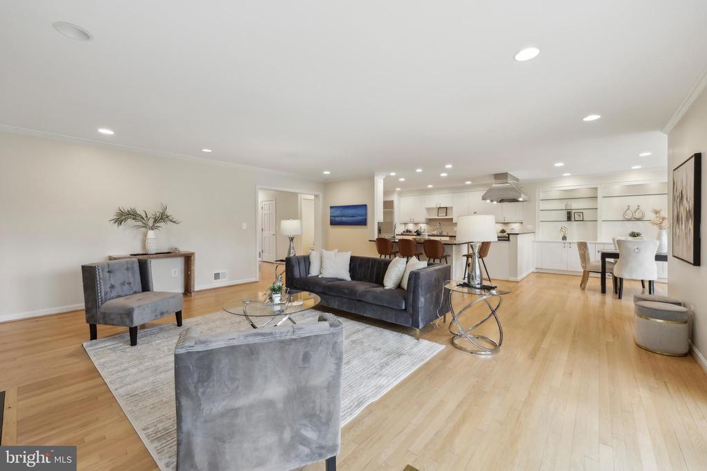4410 Chalfont Pl
