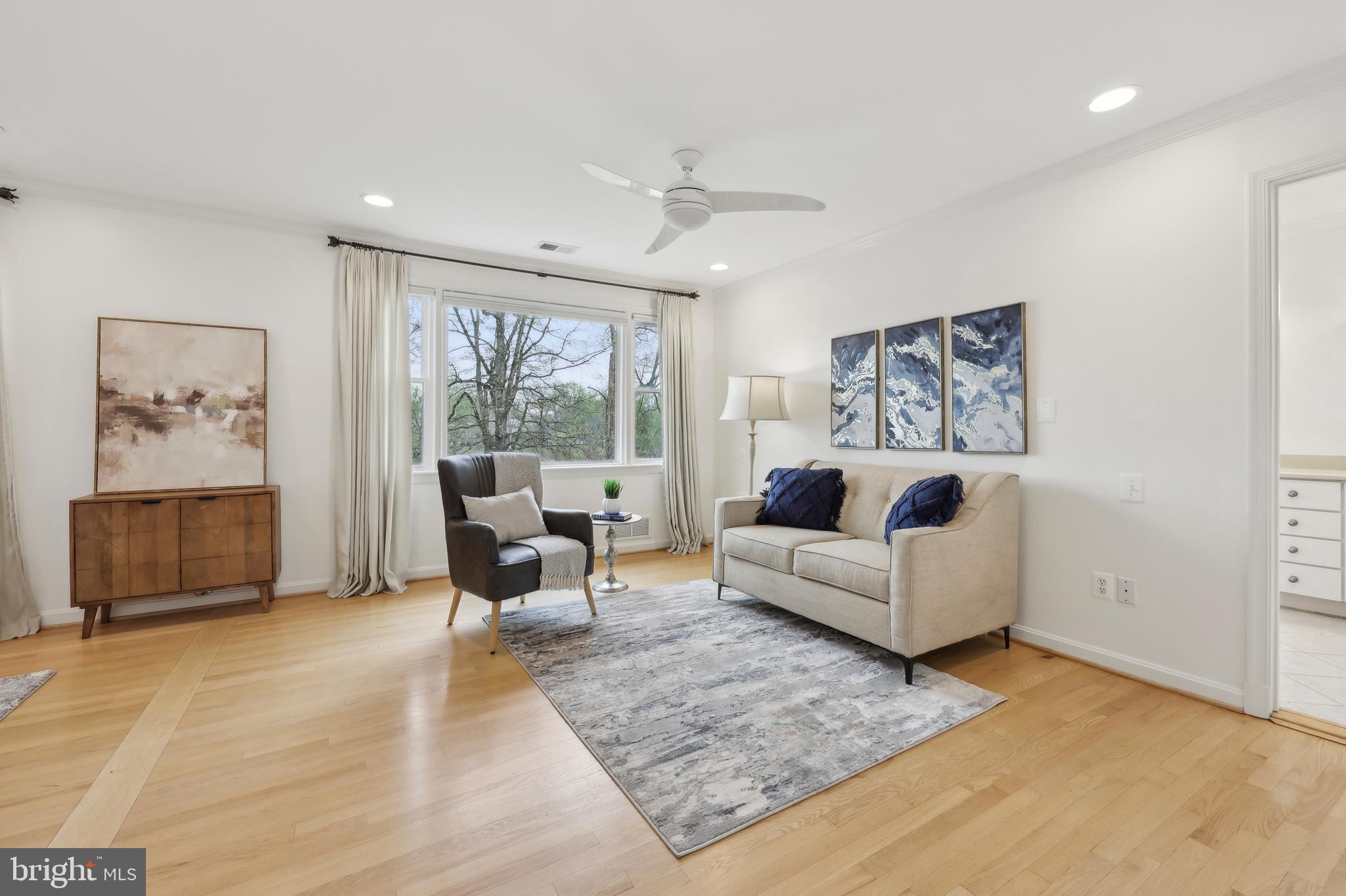 4410 Chalfont Pl