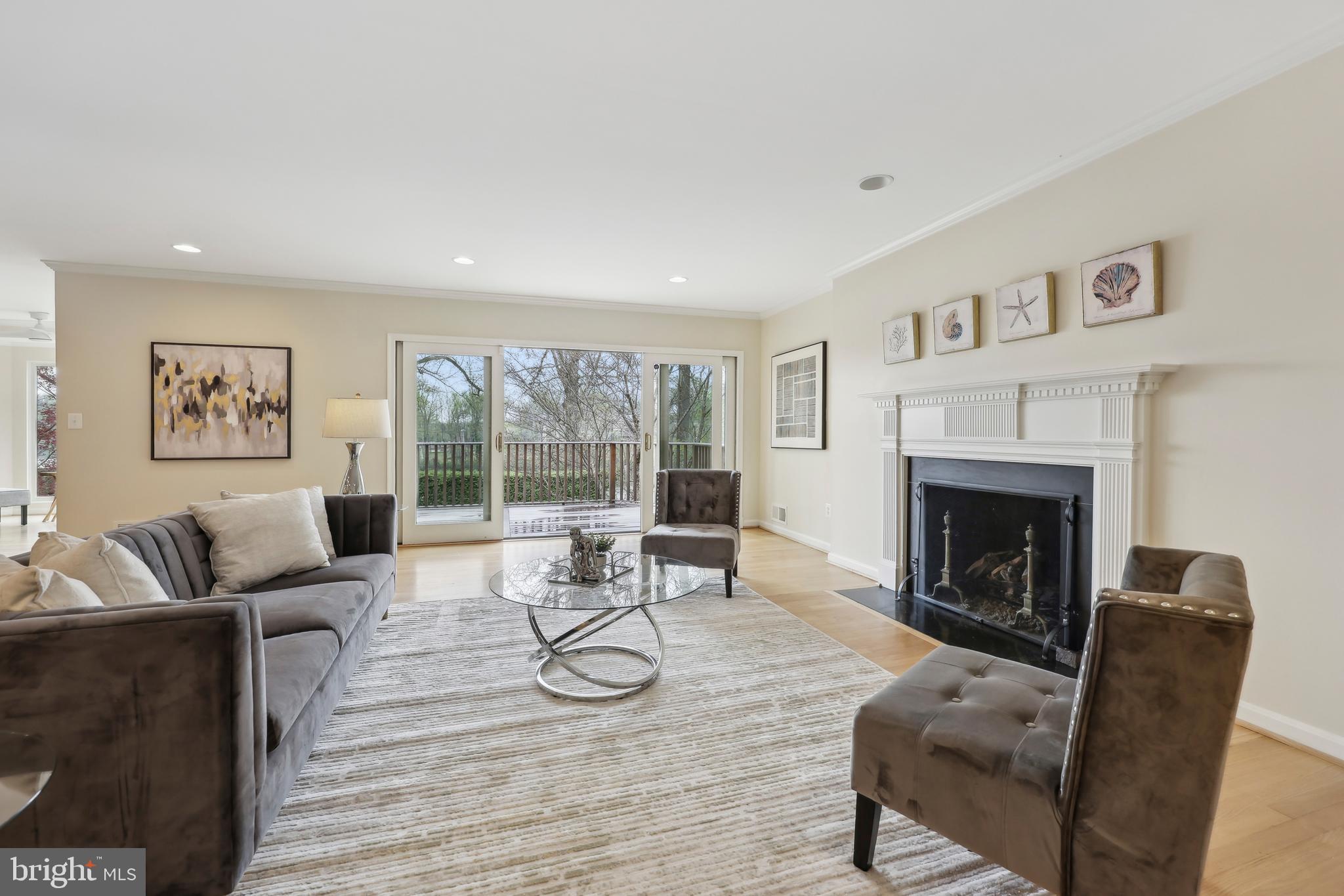 4410 Chalfont Pl