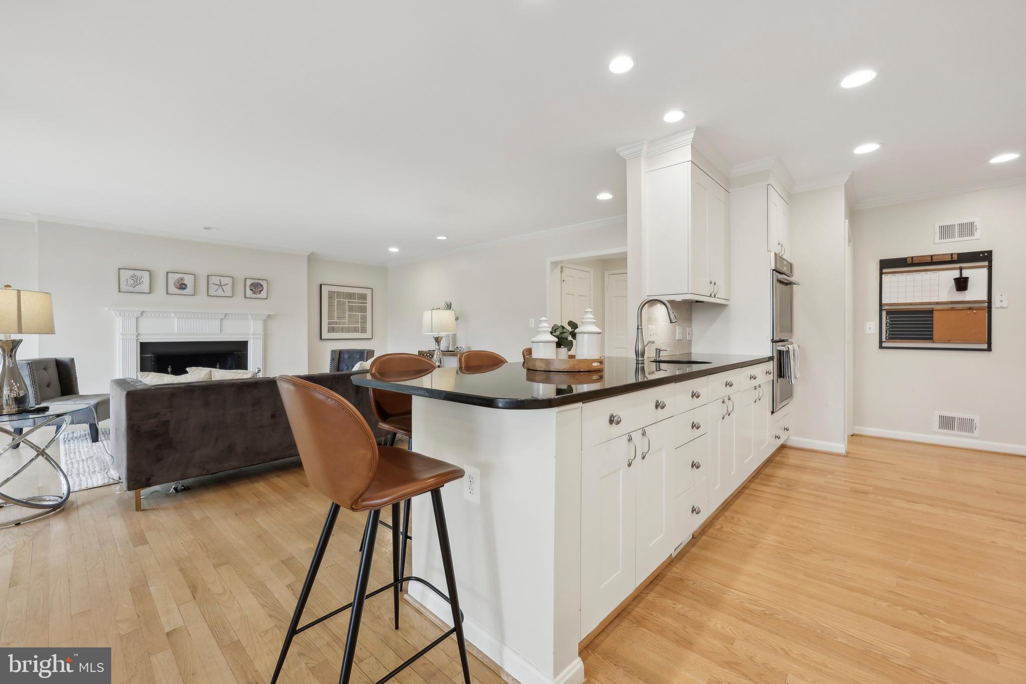 4410 Chalfont Pl