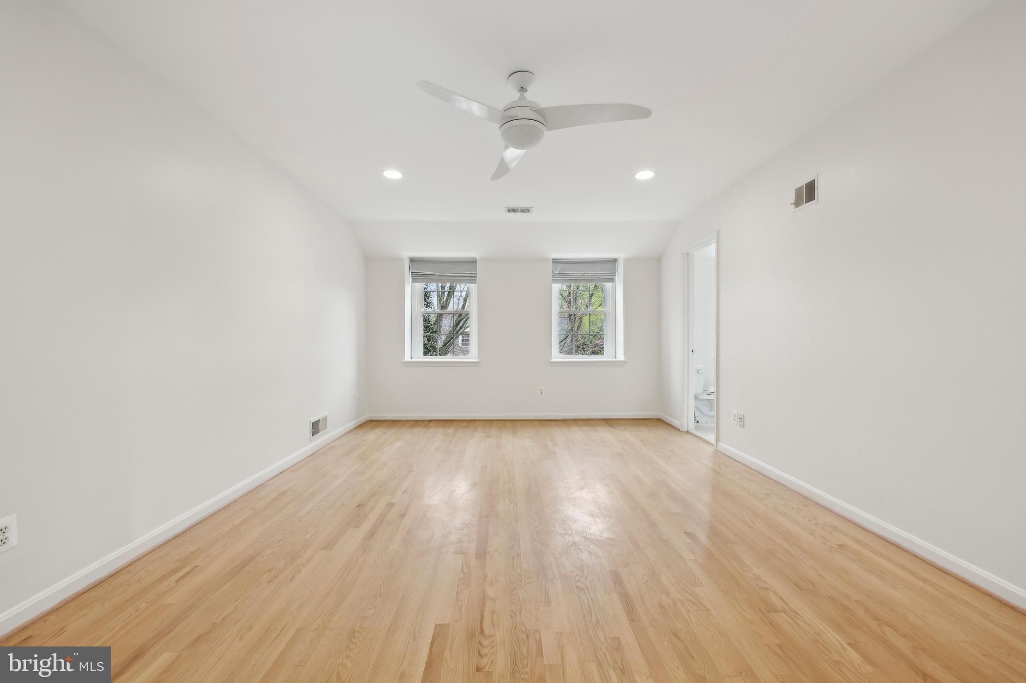 4410 Chalfont Pl