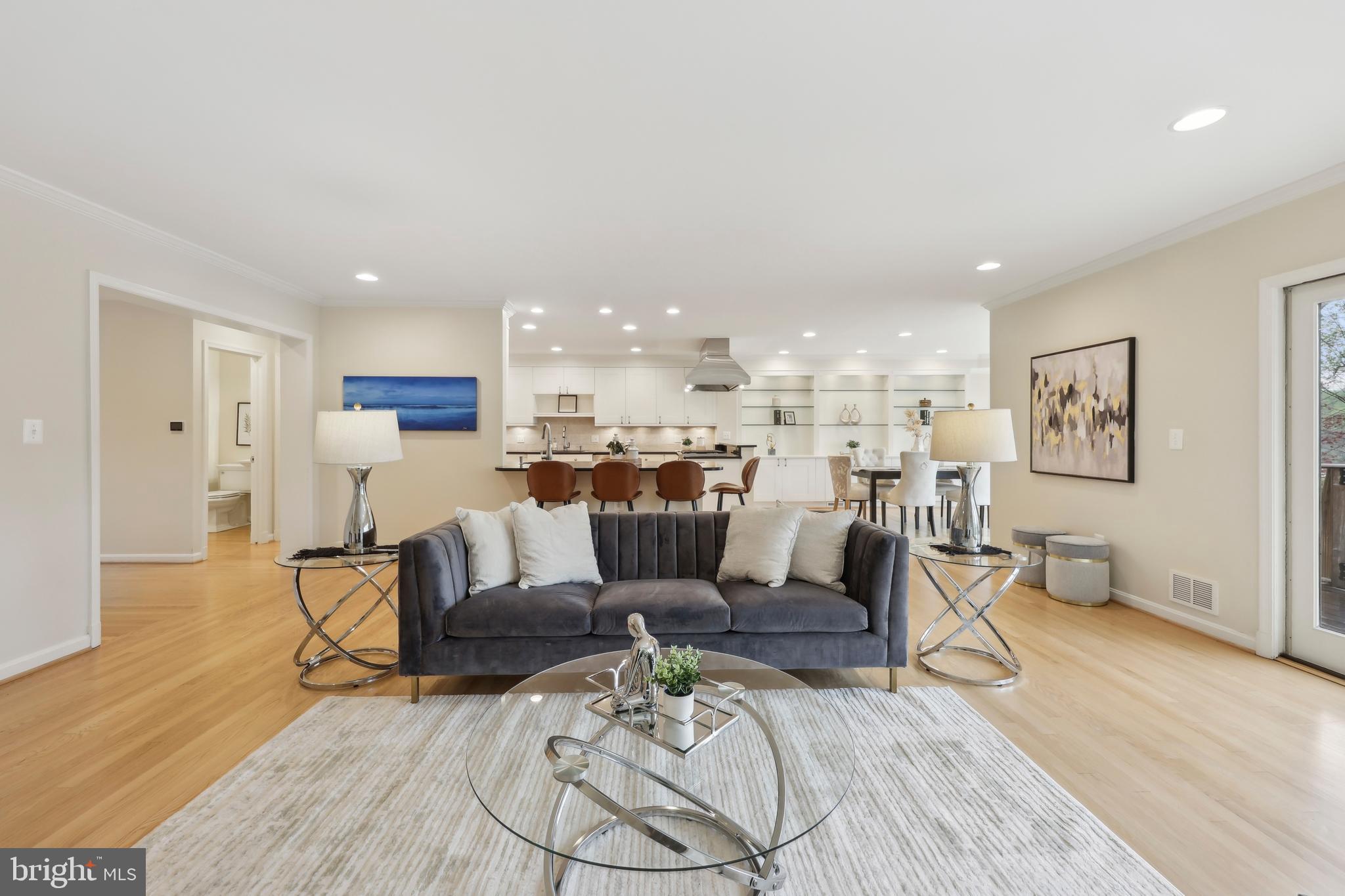 4410 Chalfont Pl