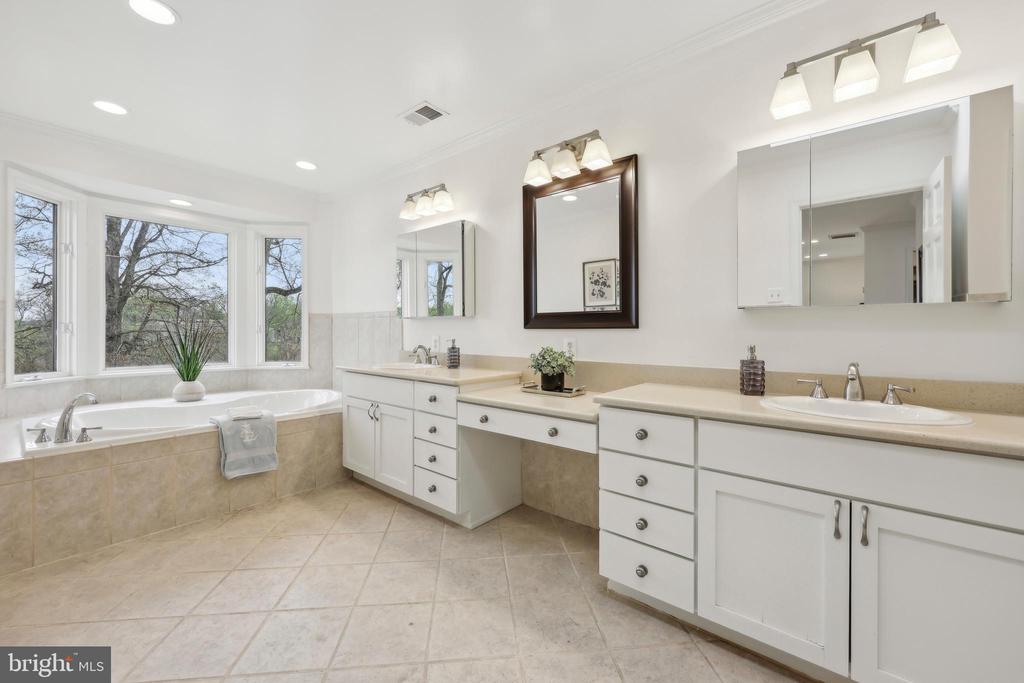 4410 Chalfont Pl