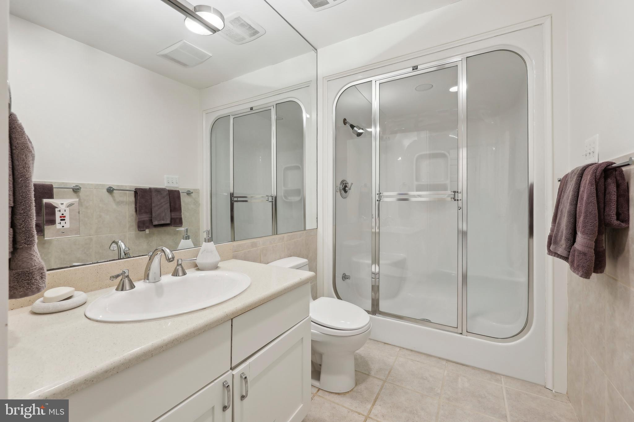 4410 Chalfont Pl