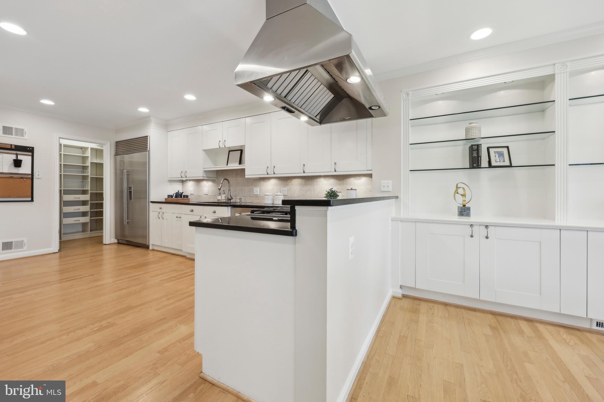 4410 Chalfont Pl