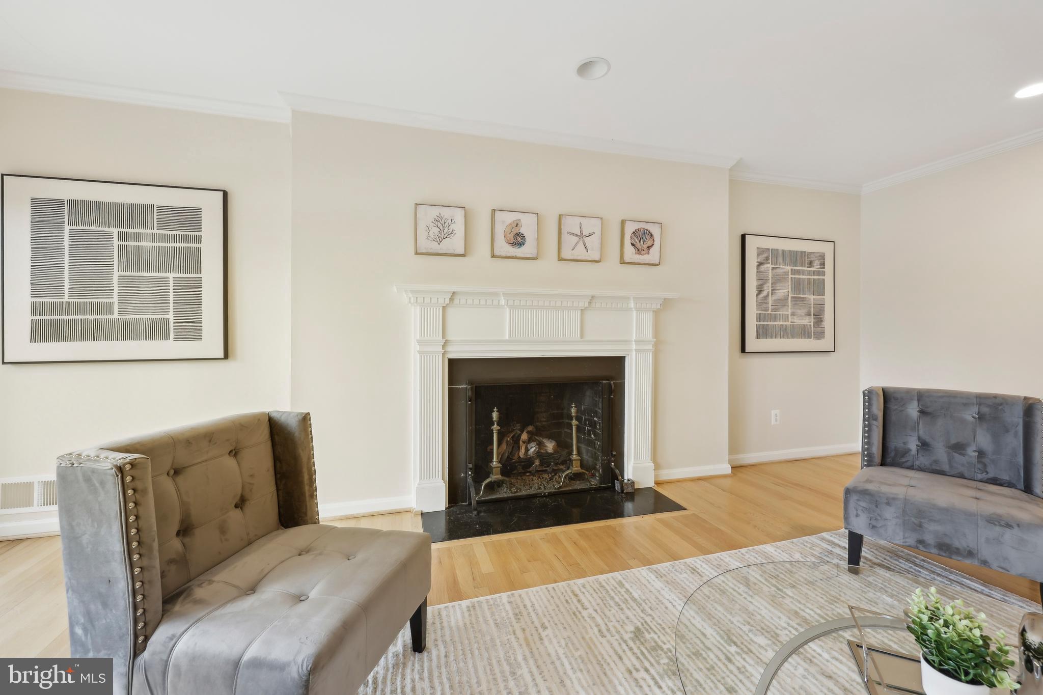 4410 Chalfont Pl