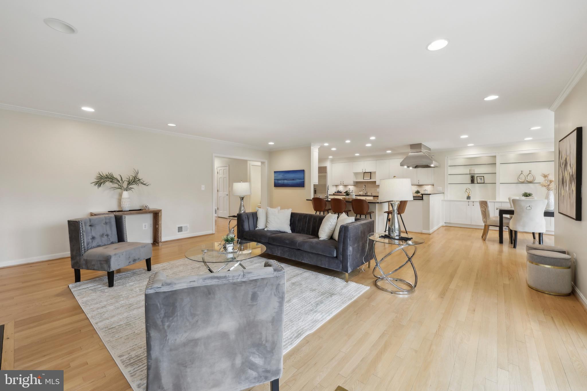 4410 Chalfont Pl