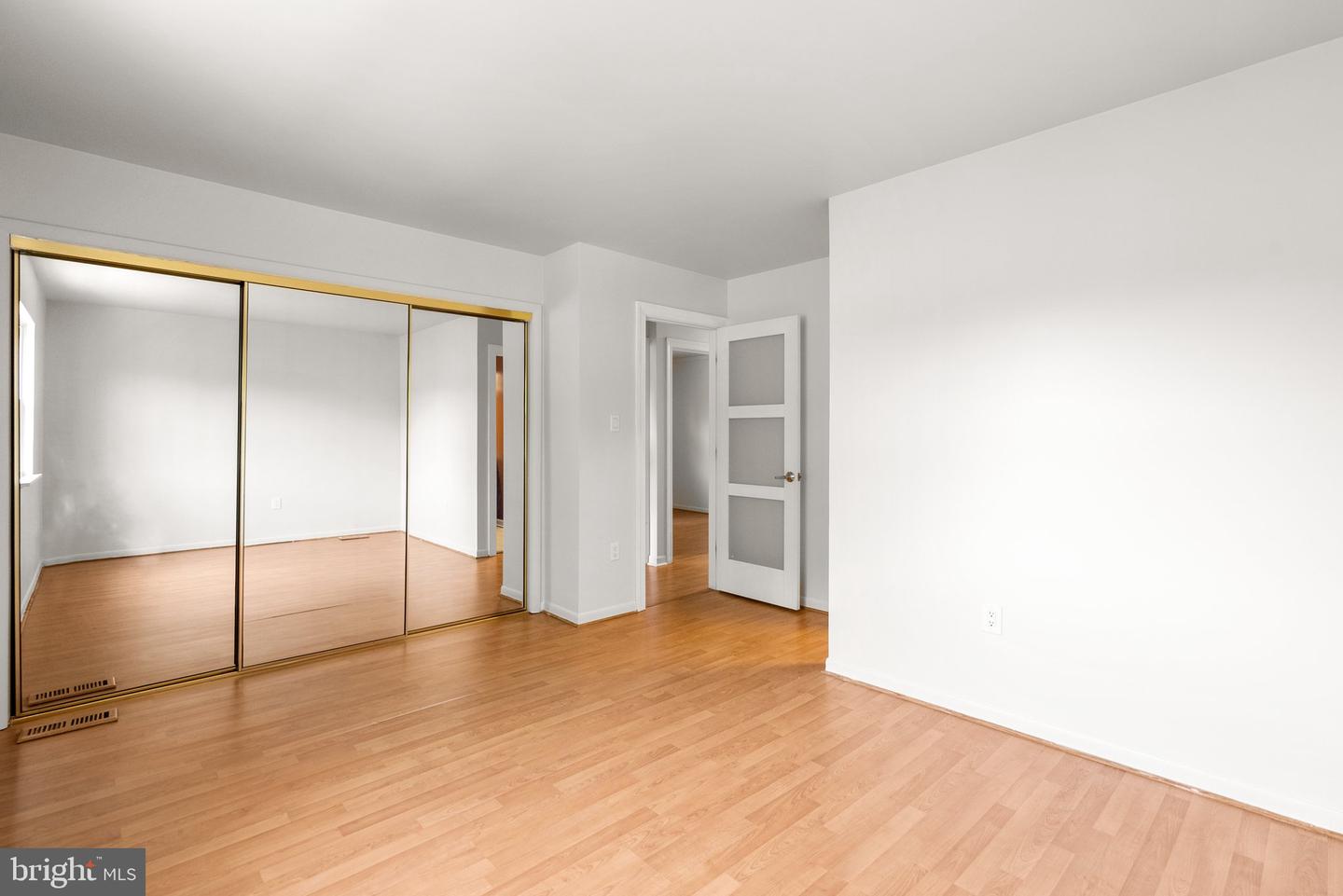 52 Anna Ct #275