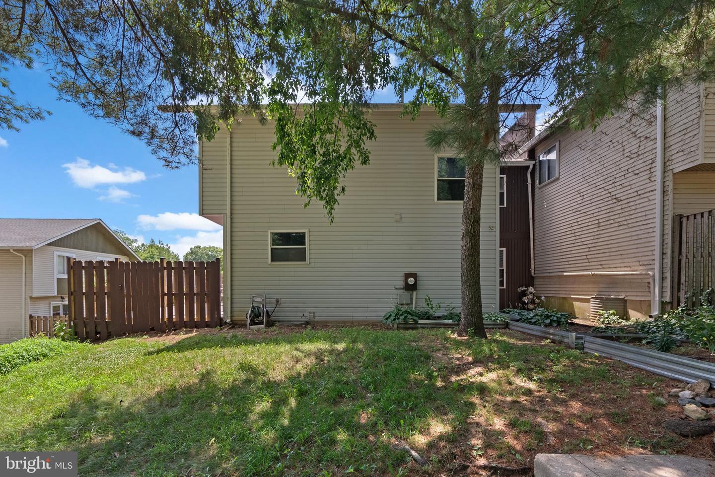 52 Anna Ct #275