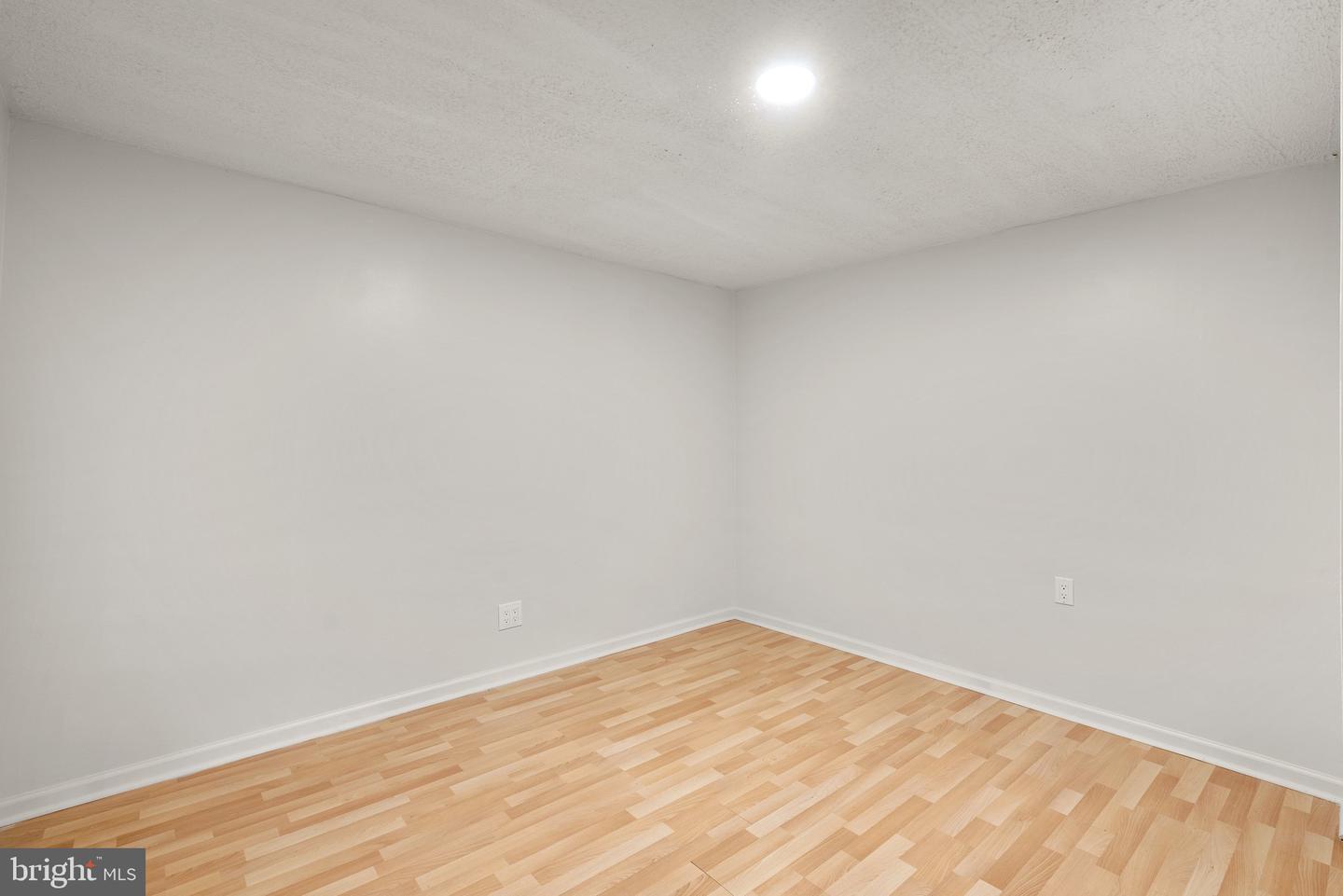 52 Anna Ct #275