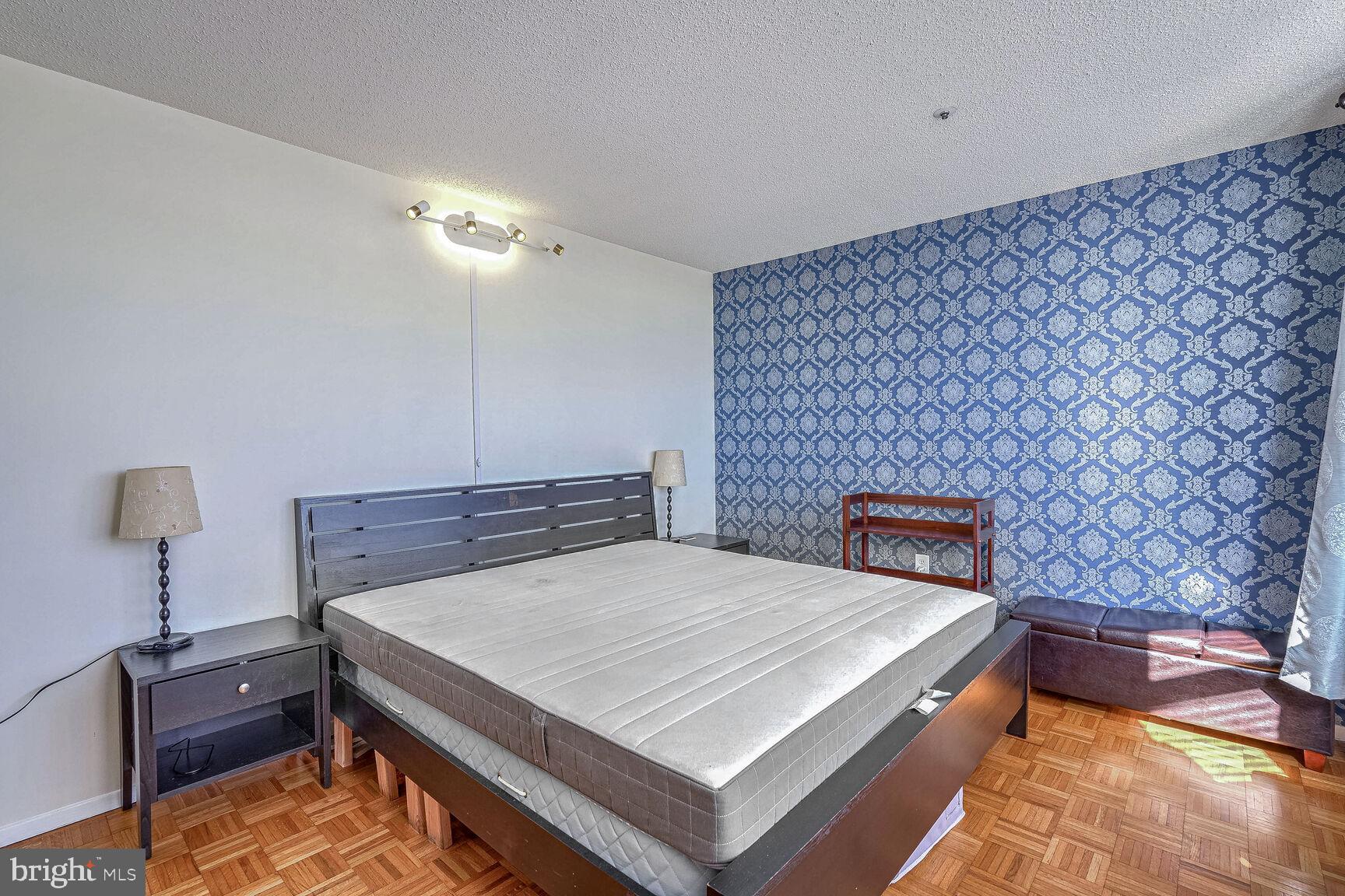 4801 FAIRMONT AVENUE 904