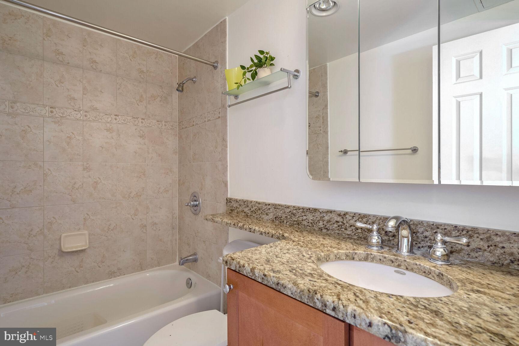 4801 FAIRMONT AVENUE 904