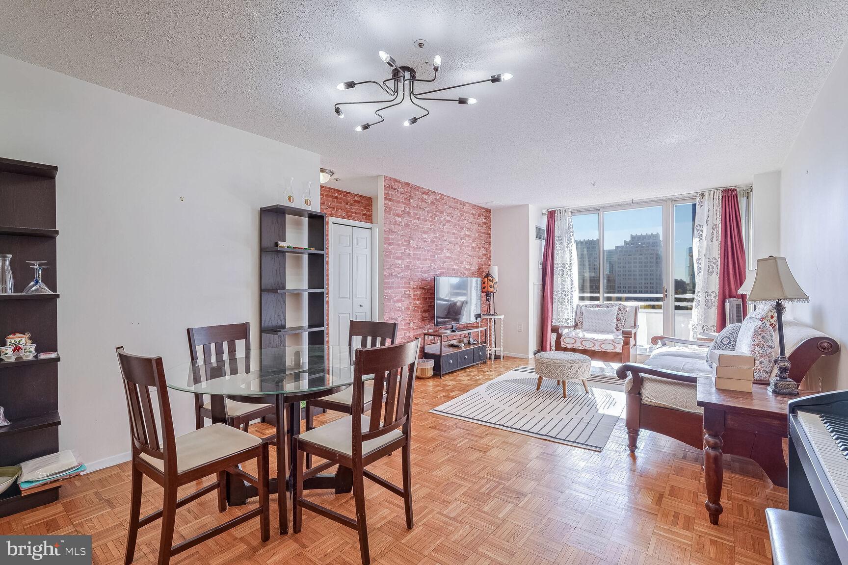 4801 FAIRMONT AVENUE 904