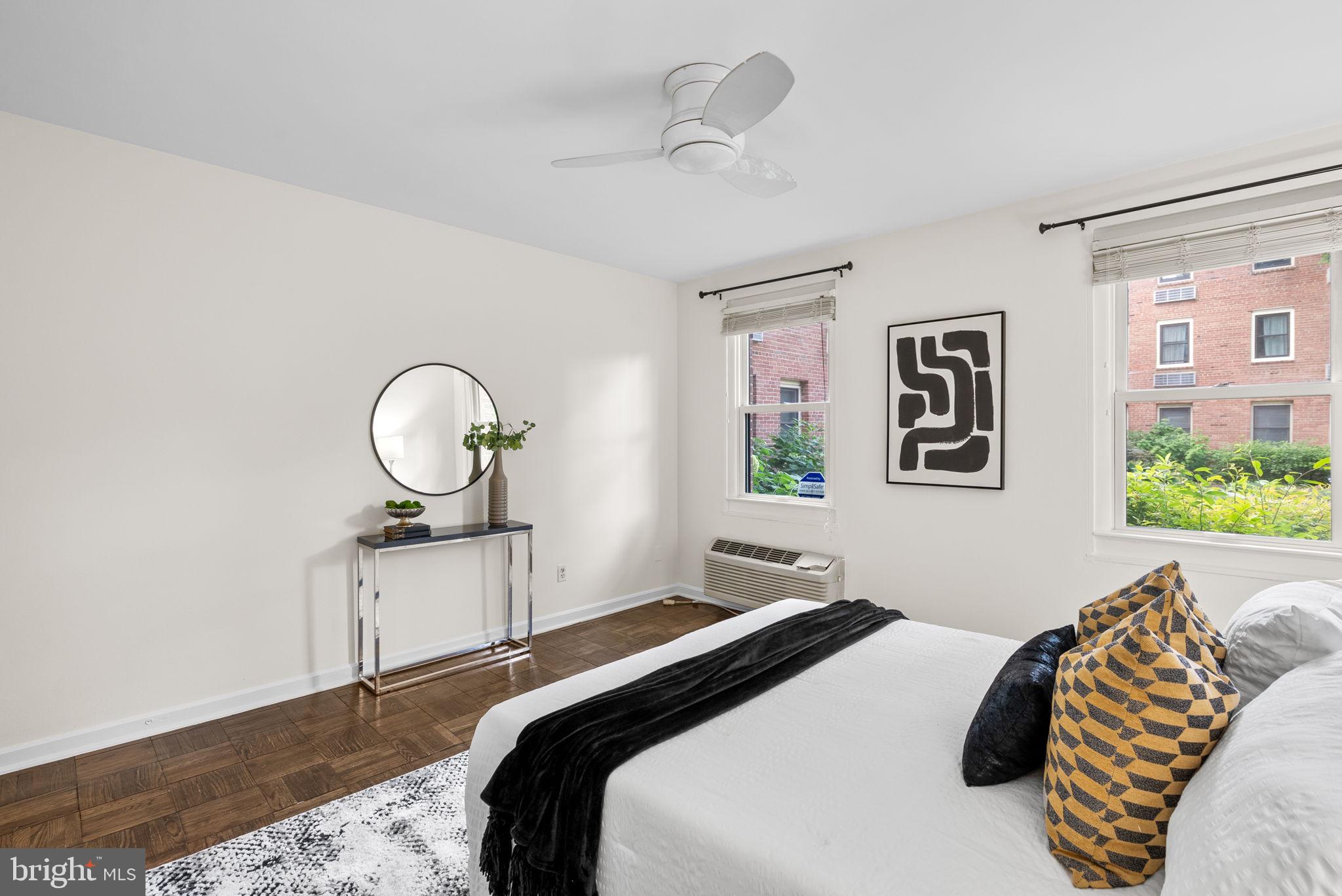 4820 CHEVY CHASE DRIVE 101