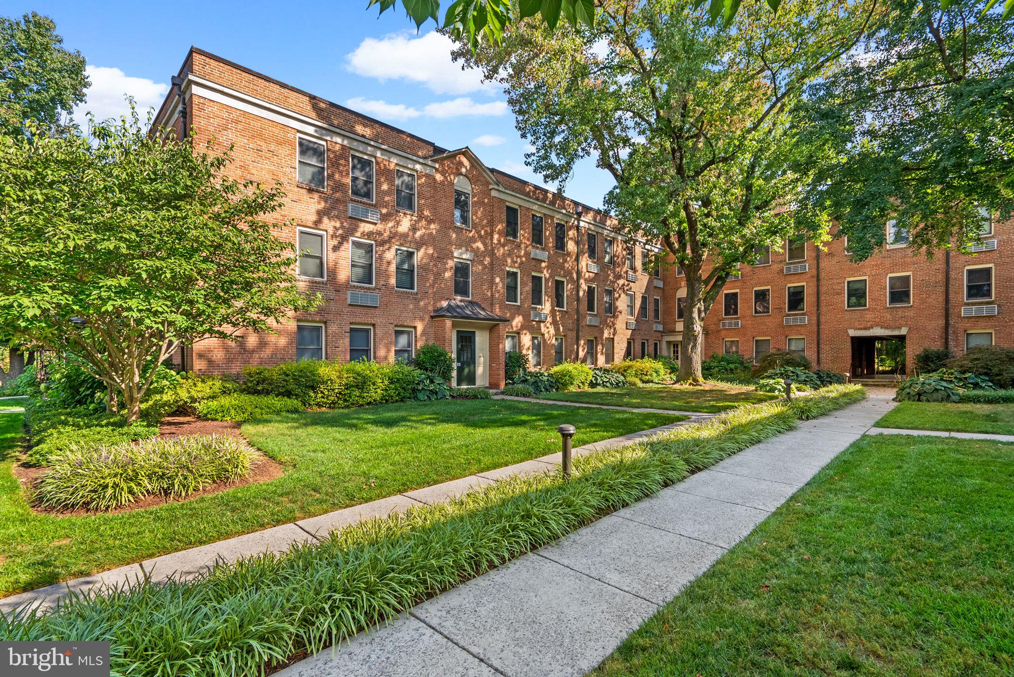 4820 CHEVY CHASE DRIVE 101