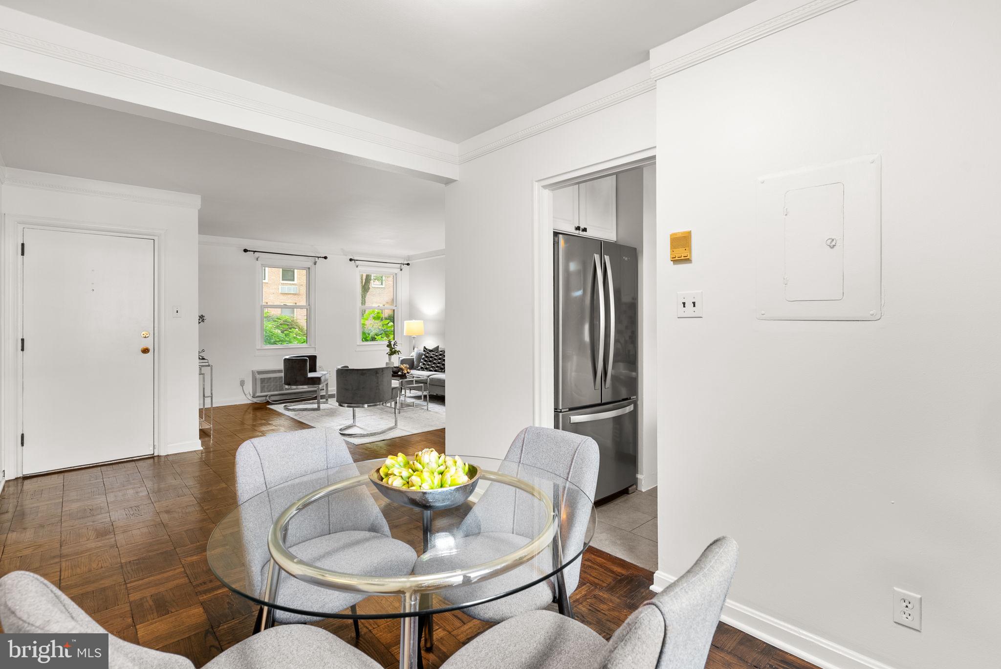 4820 CHEVY CHASE DRIVE 101