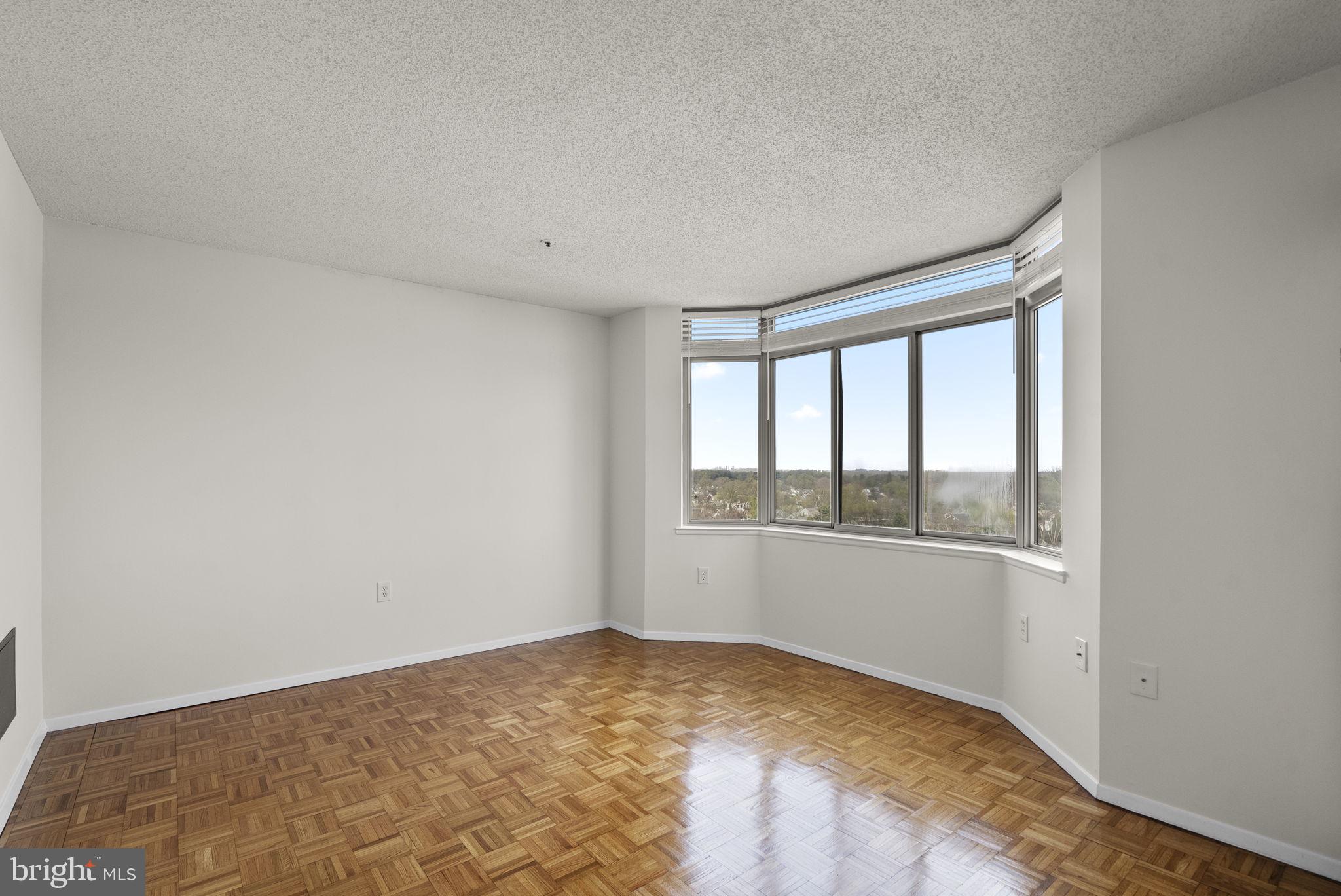 4801 FAIRMONT AVENUE 904