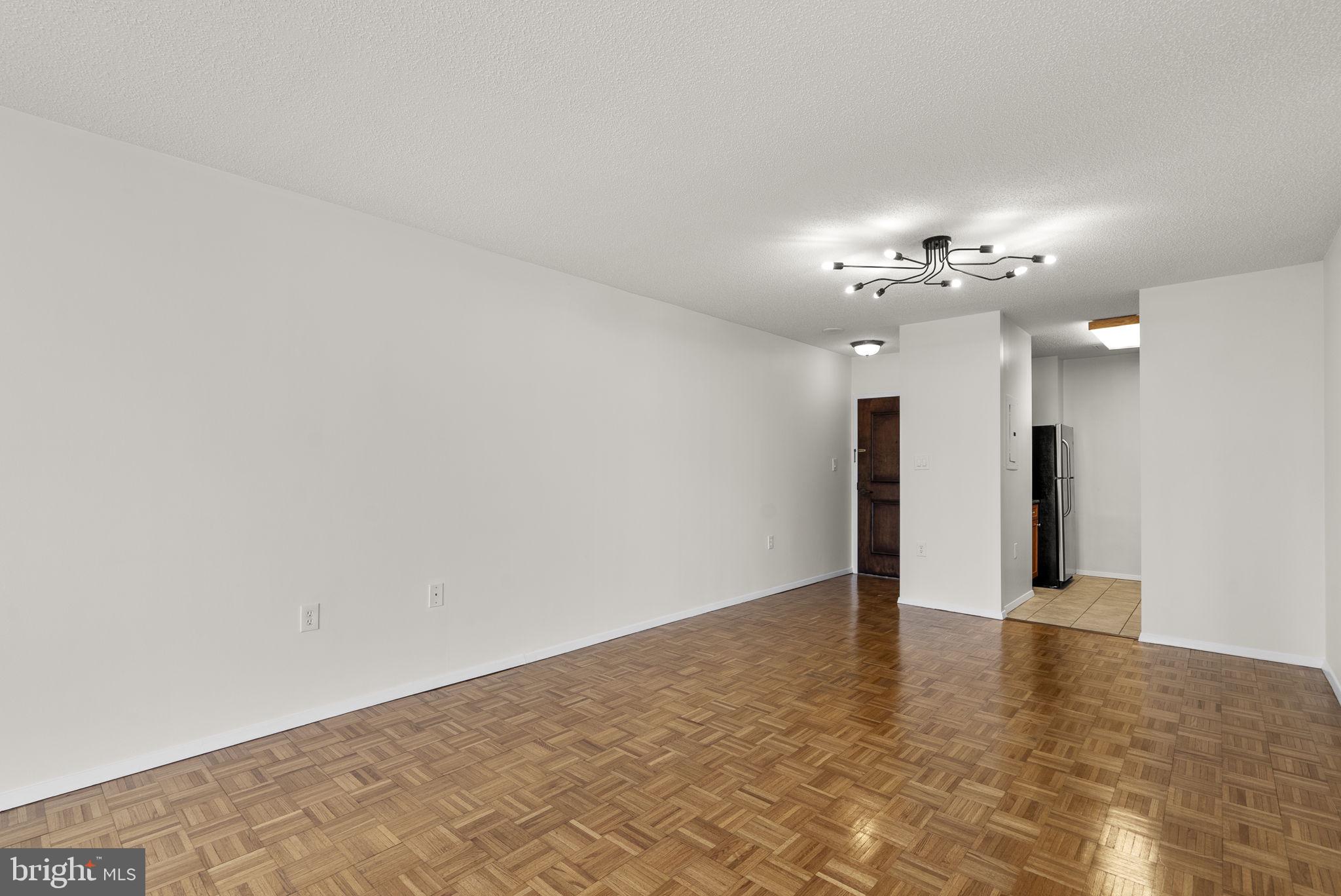 4801 FAIRMONT AVENUE 904