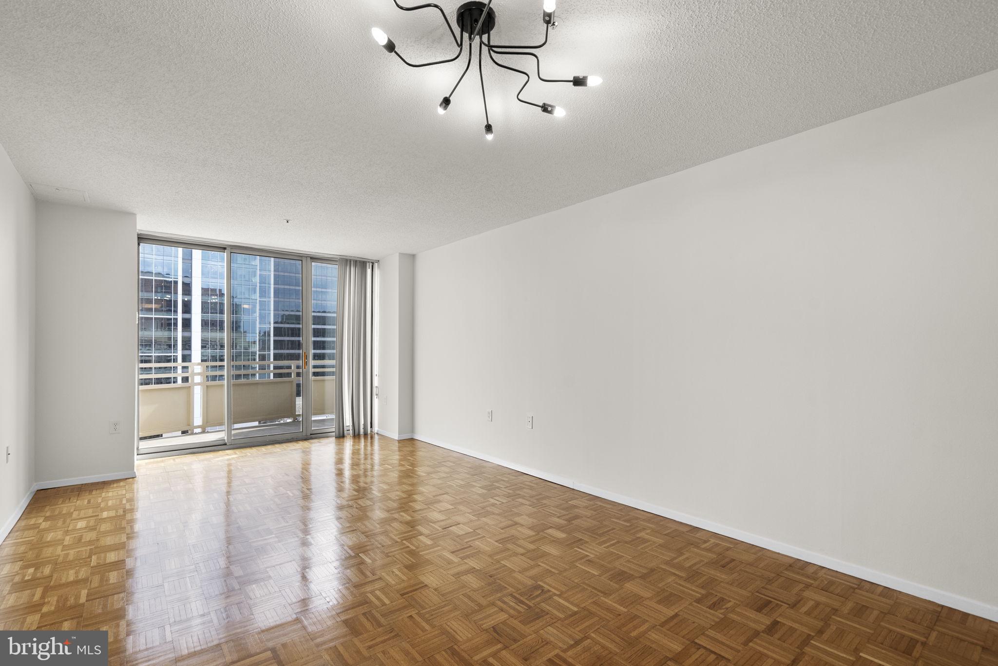 4801 FAIRMONT AVENUE 904