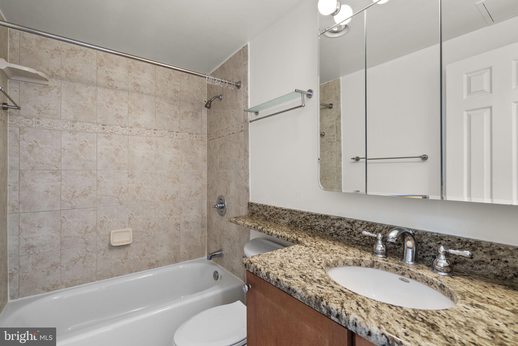 4801 FAIRMONT AVENUE 904