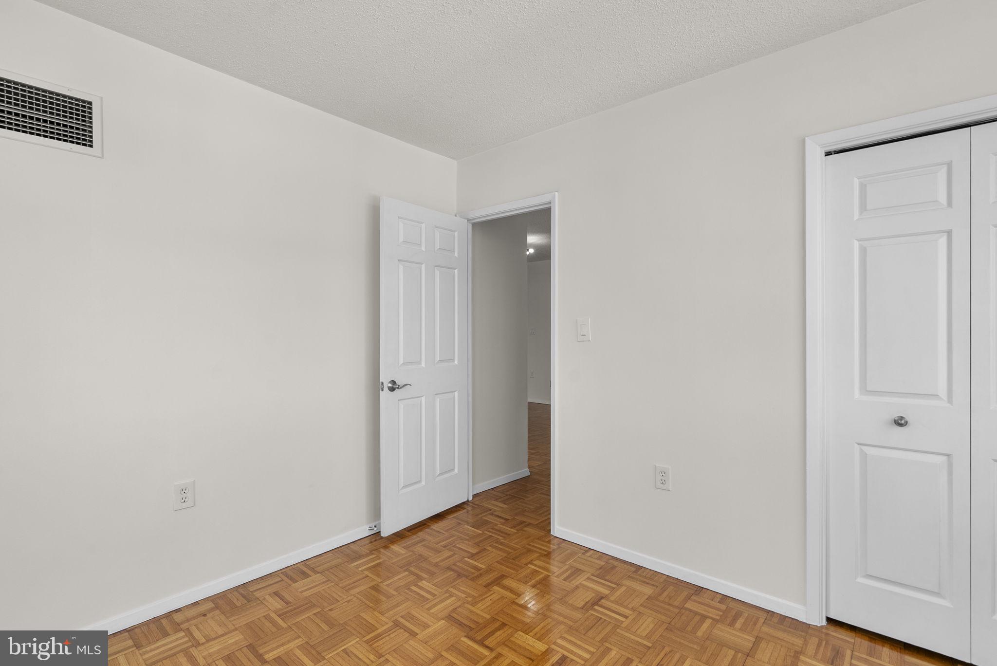 4801 FAIRMONT AVENUE 904