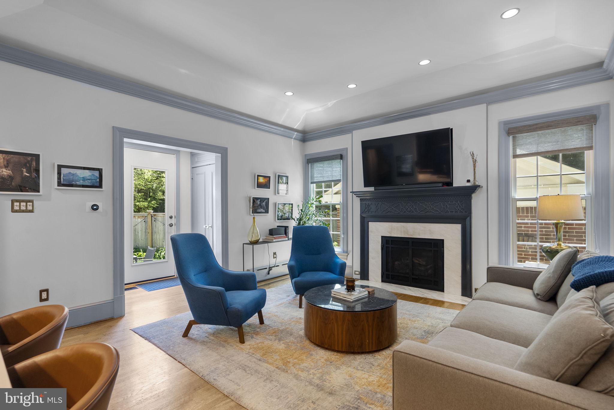 3908 OLIVER STREET