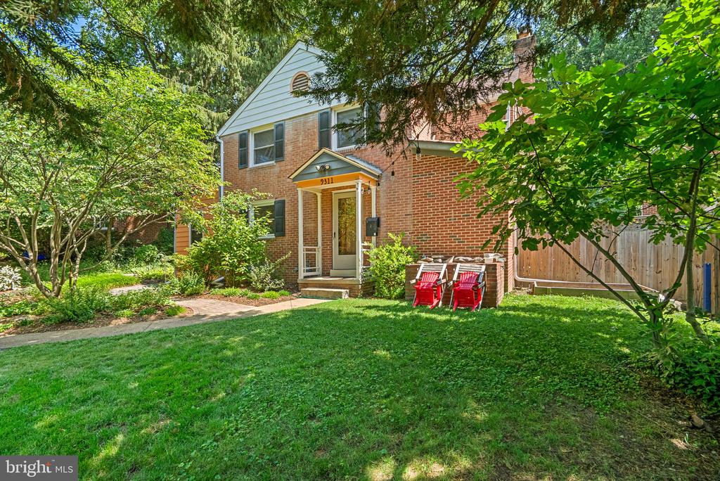 9311 WOODLAND DRIVE