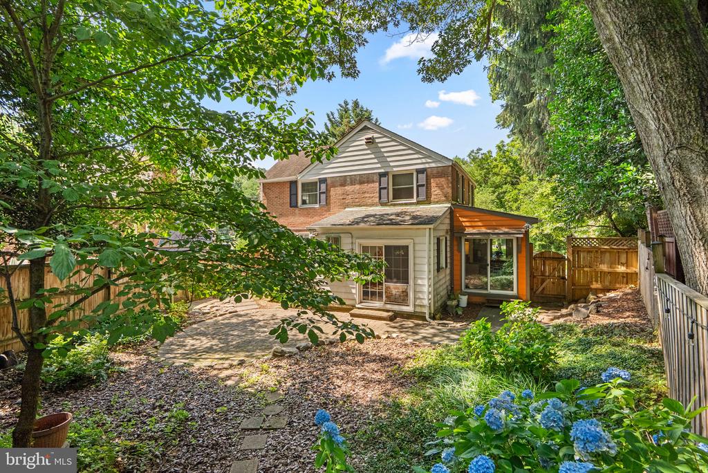9311 WOODLAND DRIVE