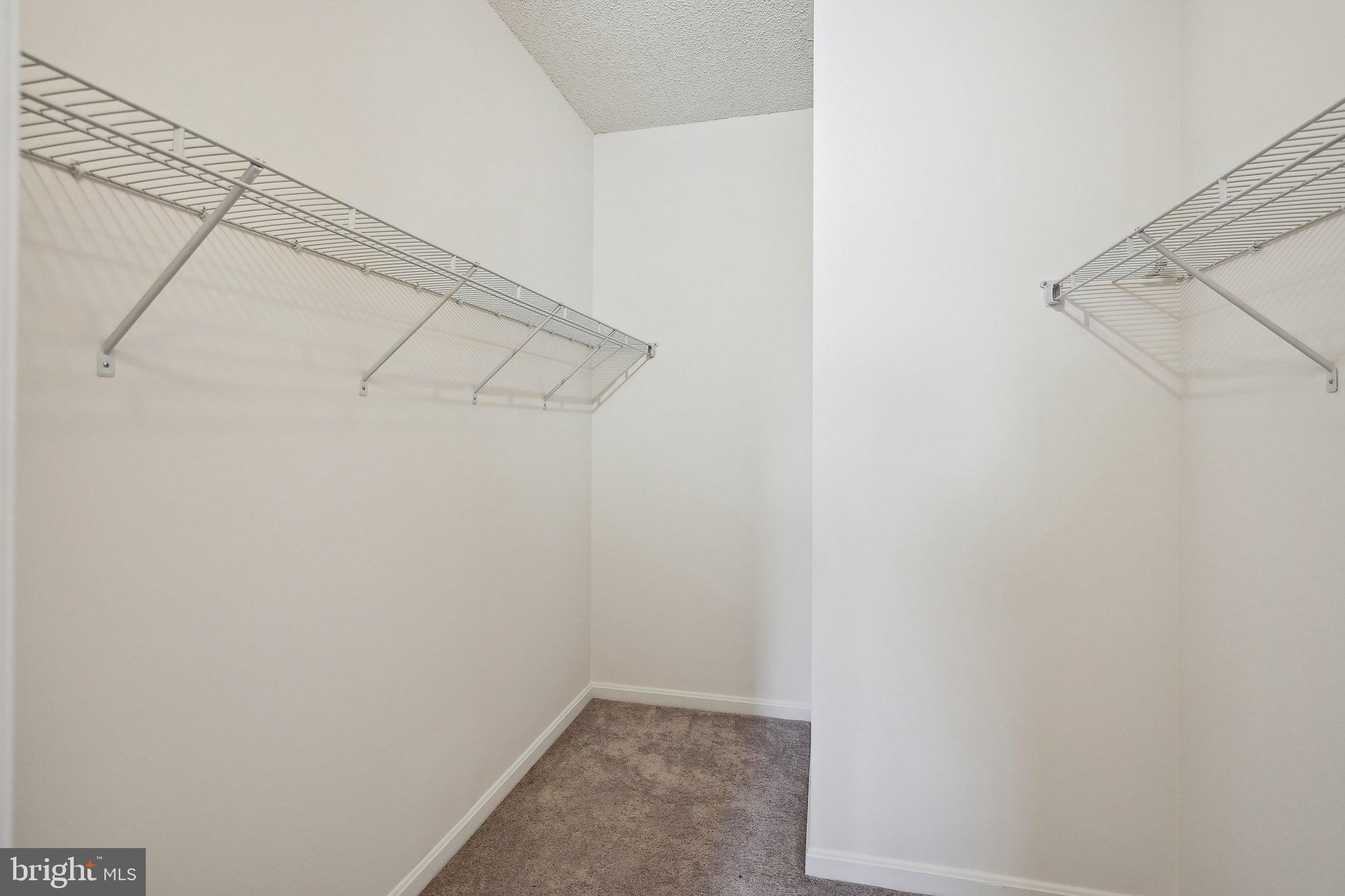 1211 S EADS ST #1606