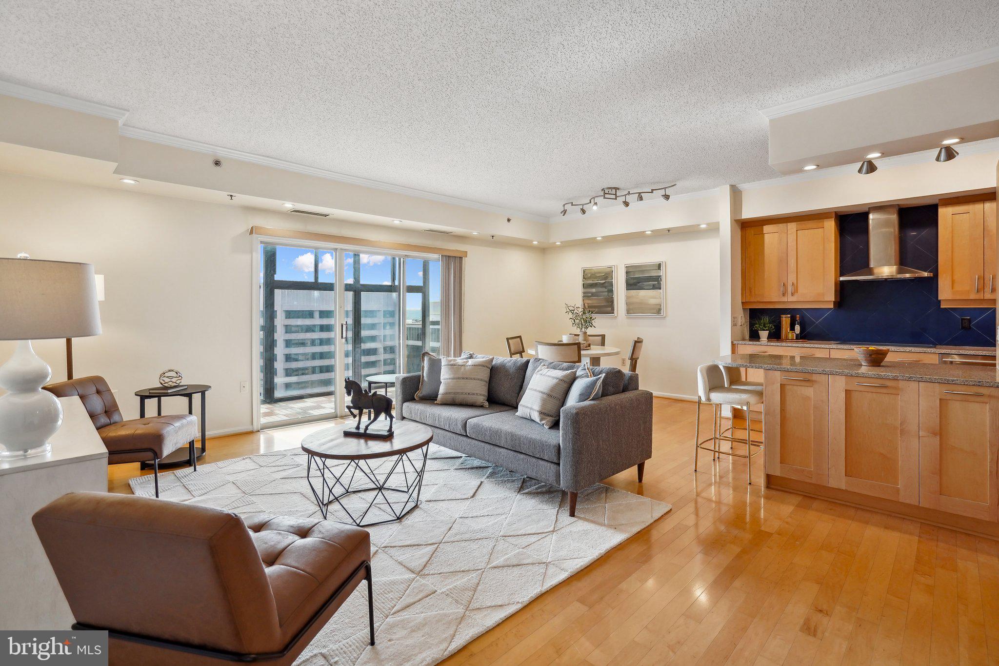 1211 S EADS ST #1606