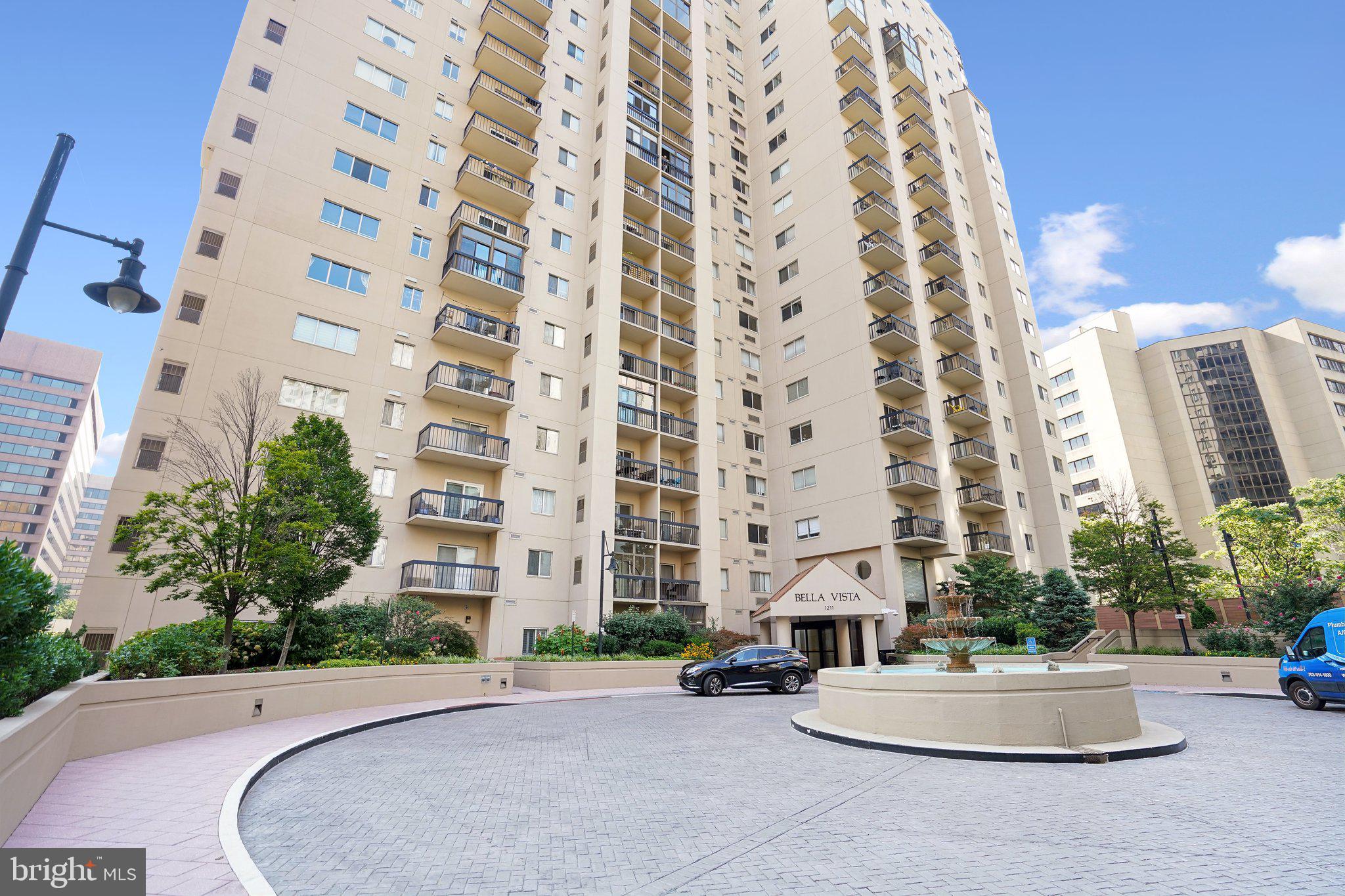 1211 S EADS ST #1606