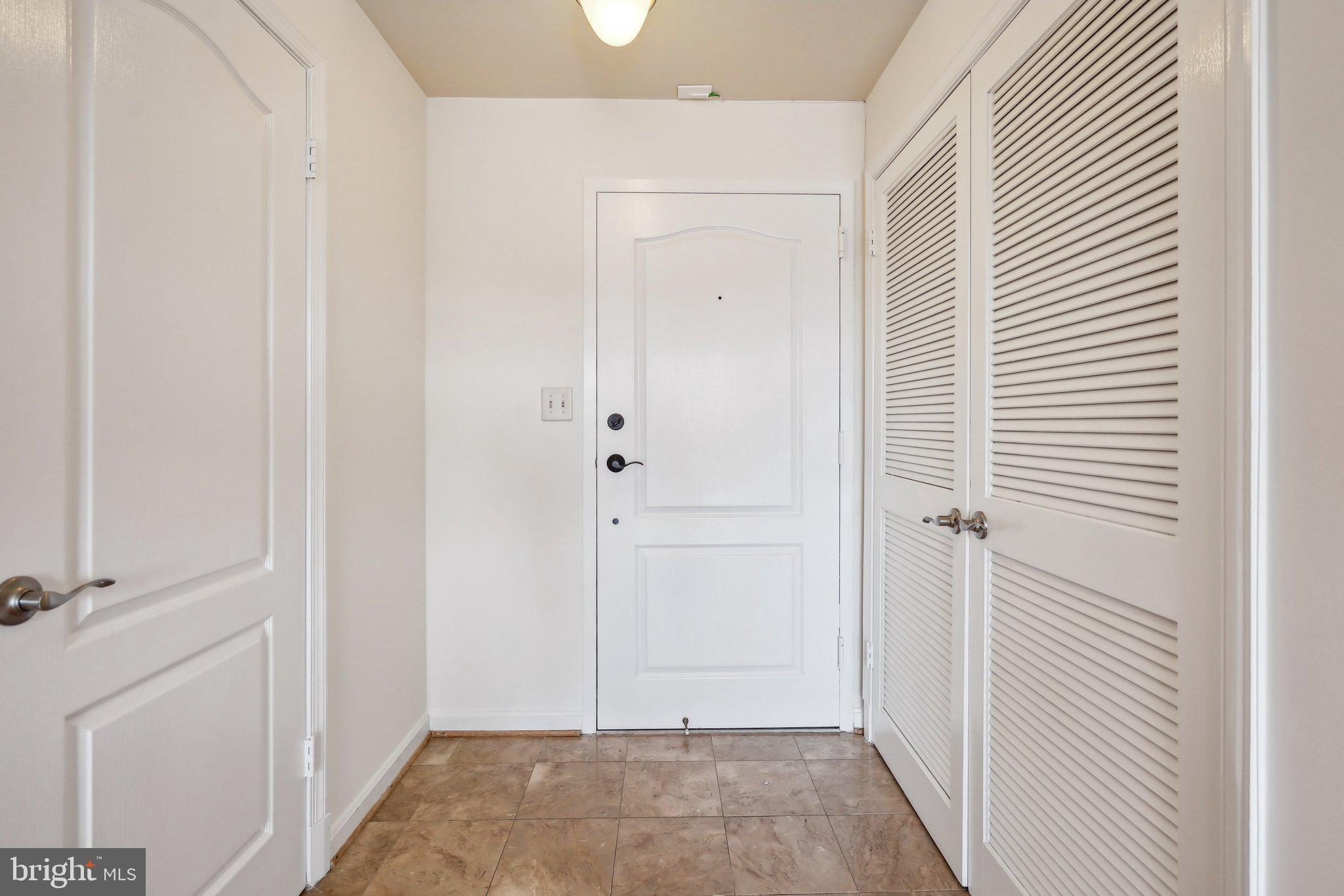 1211 S EADS ST #1606