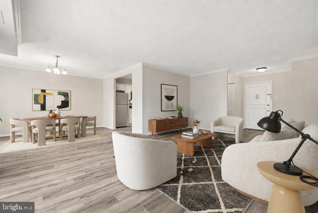 309 YOAKUM PARKWAY Unit: #406