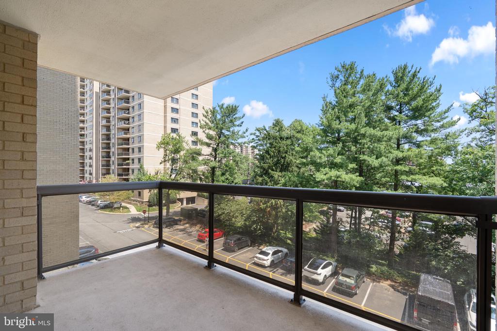 309 YOAKUM PARKWAY Unit: #406