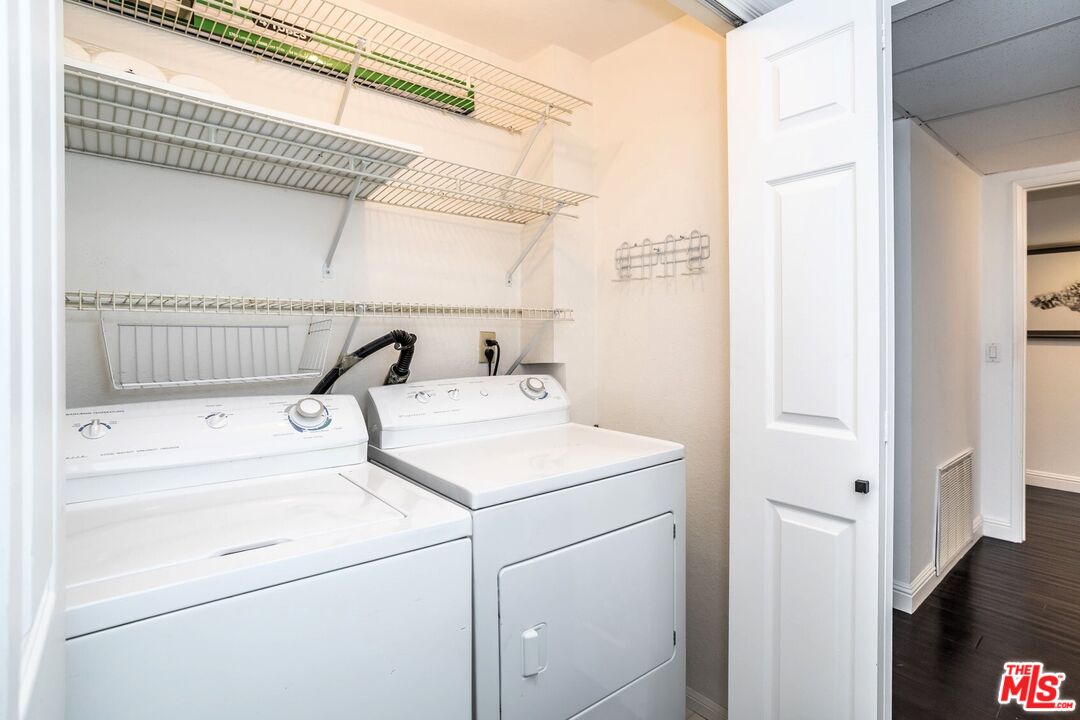 14960 Dickens St Unit: 313