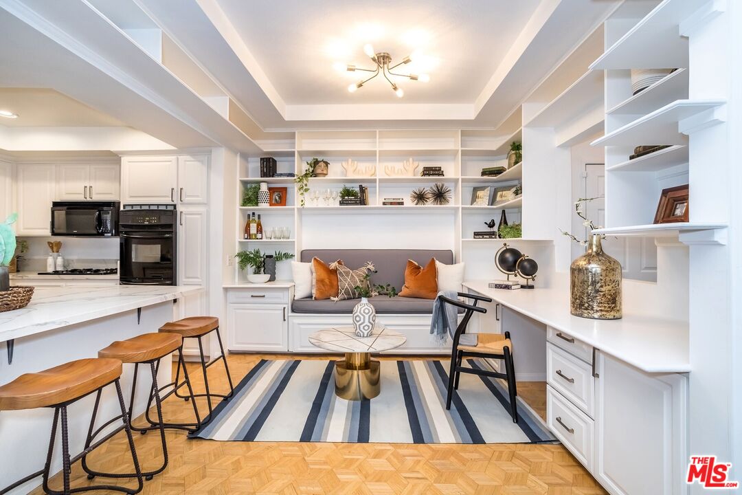 14960 Dickens St Unit: 313