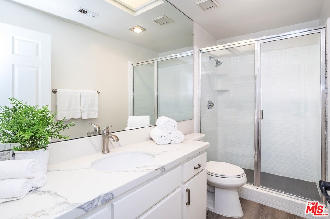 14960 Dickens St Unit: 313